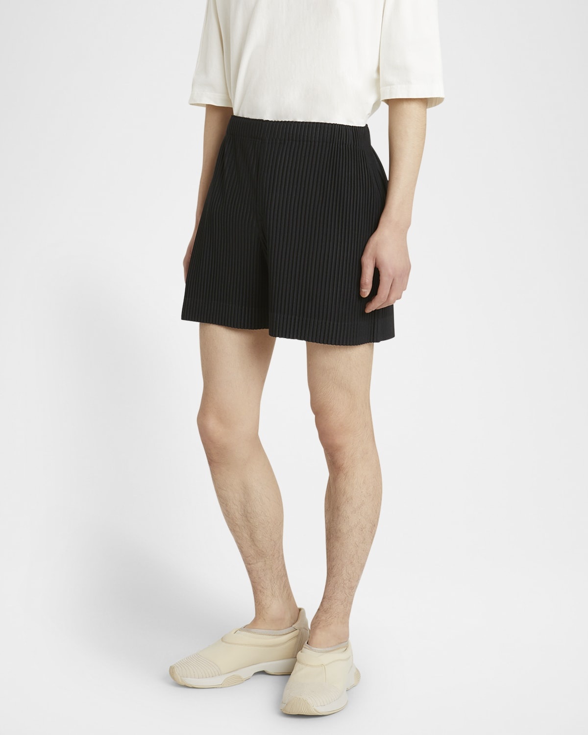 Men's Pleated Pull-On Shorts - 7