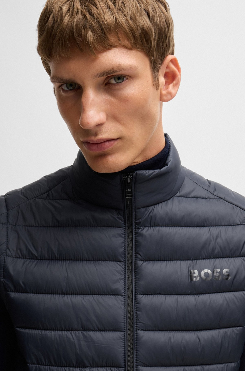 PACKABLE GILET WITH TONAL LOGO 5