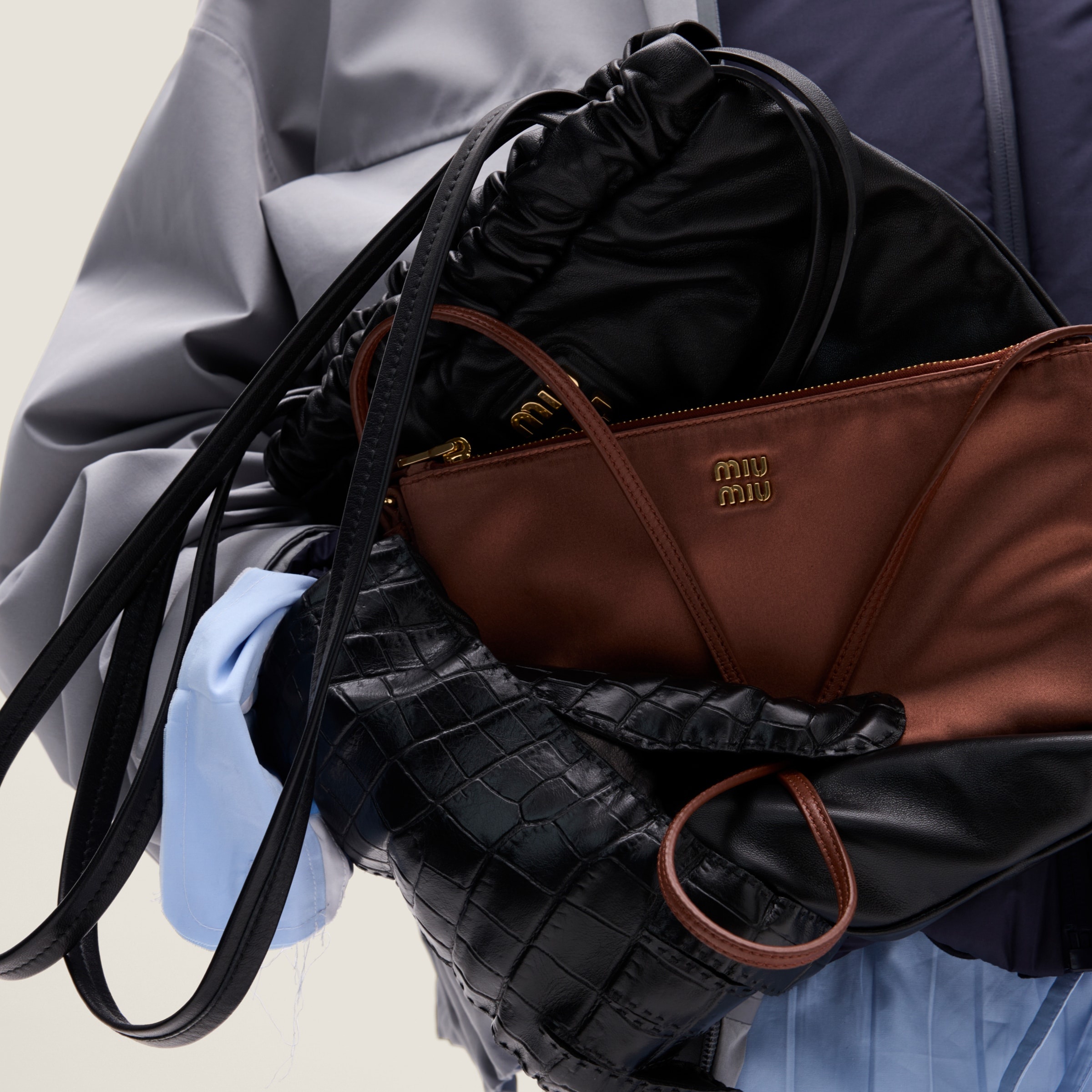 ★MIUMIU SATIN MINI POUCH サテン ミニポーチ Miu Miu Mini Satin Pouch | italist