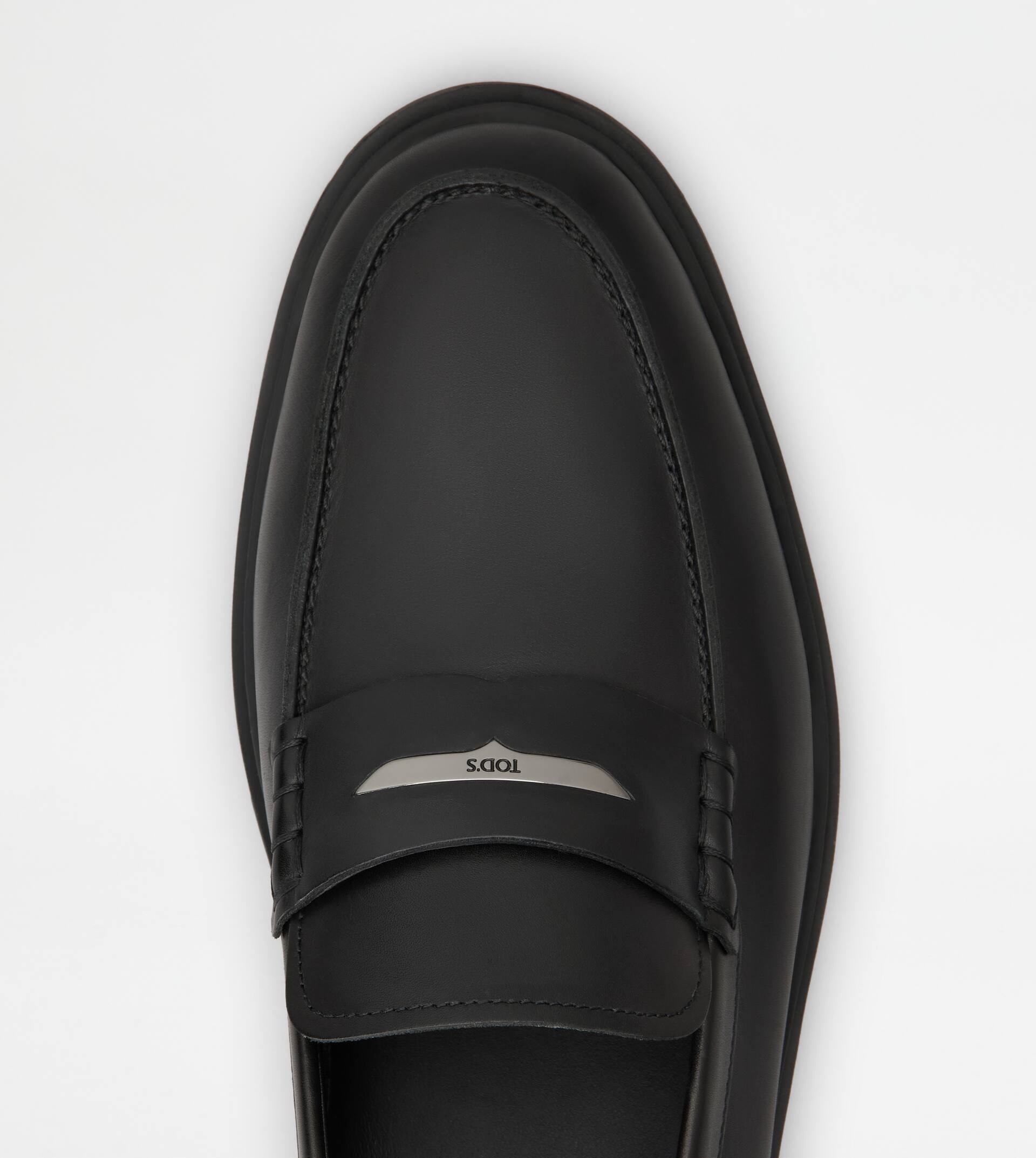 Tod's LOAFERS IN LEATHER - BLACK | REVERSIBLE