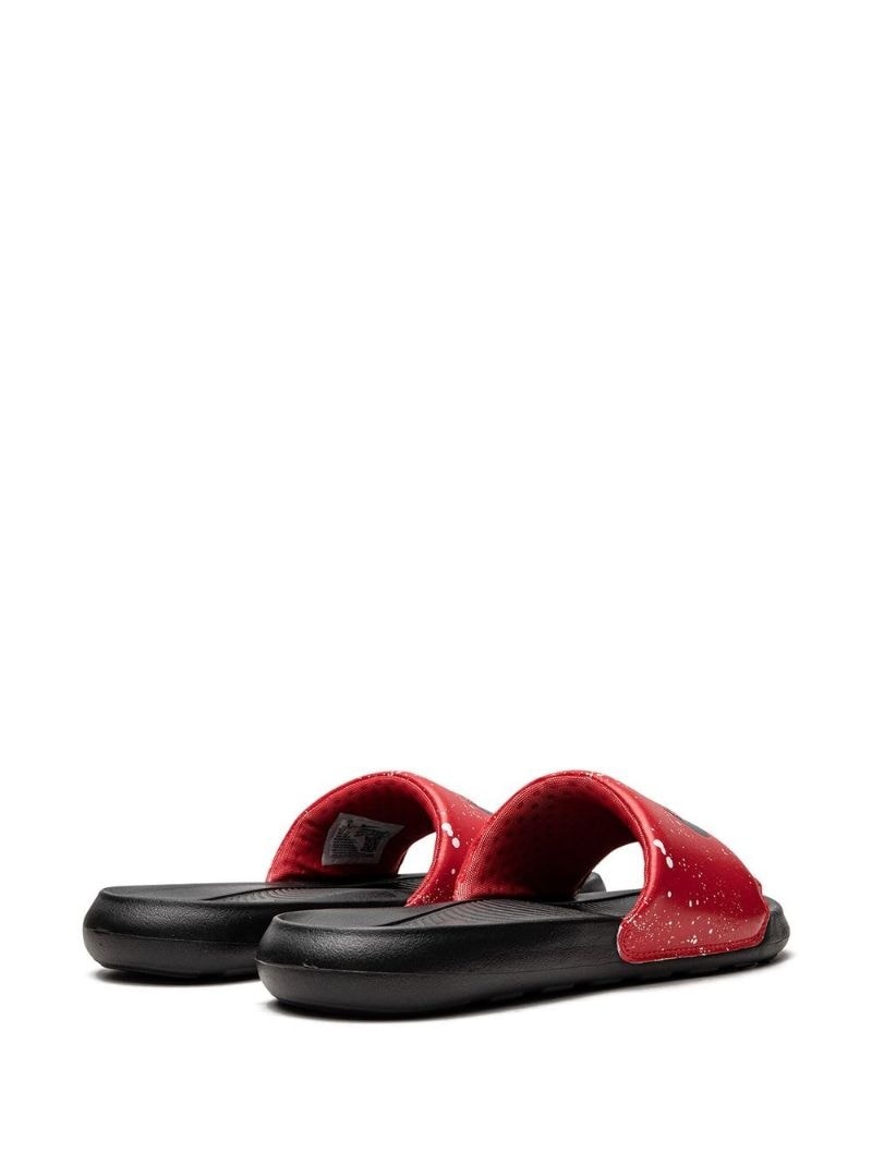 Victori One logo-print slides - 3