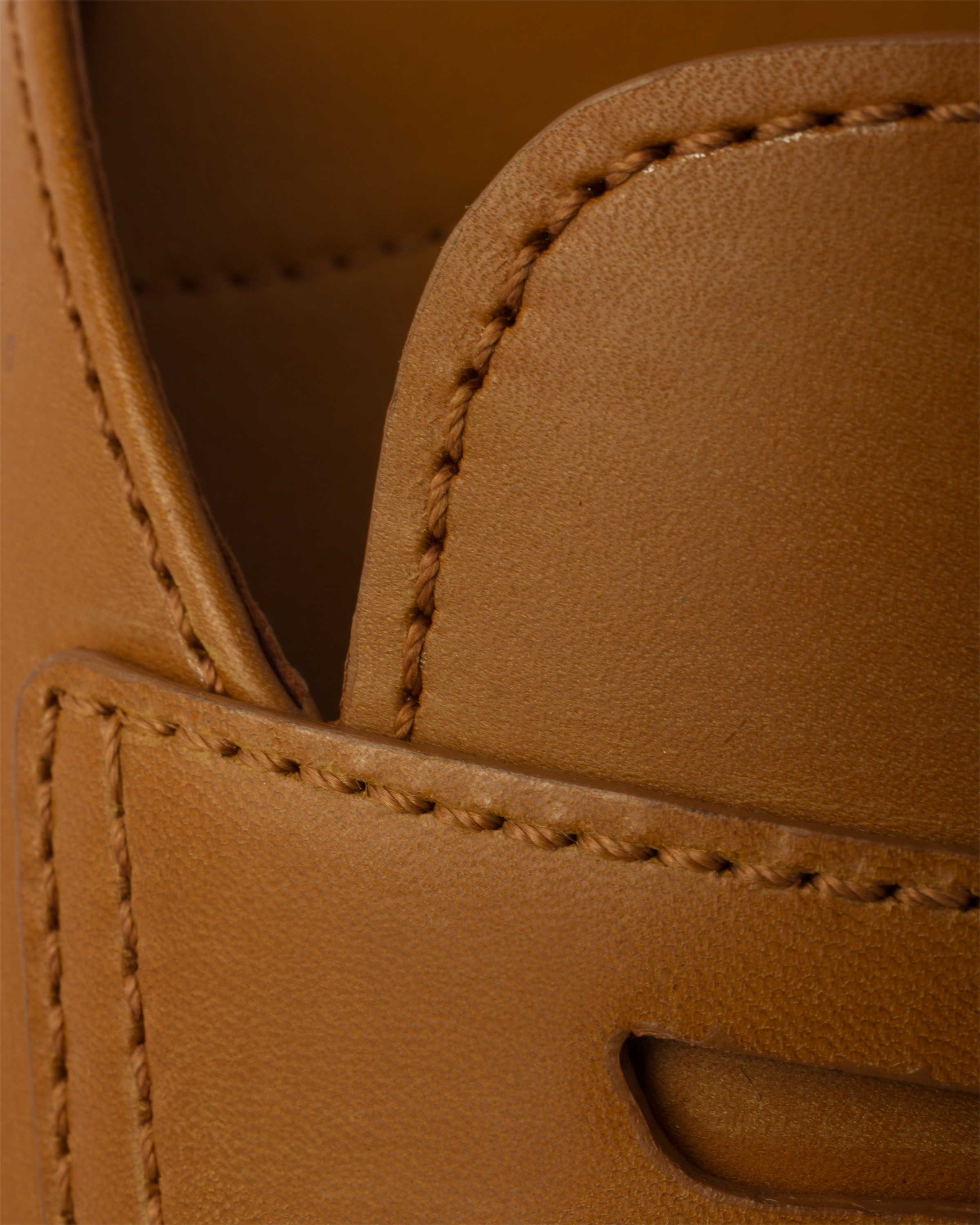 Leather slides - 5