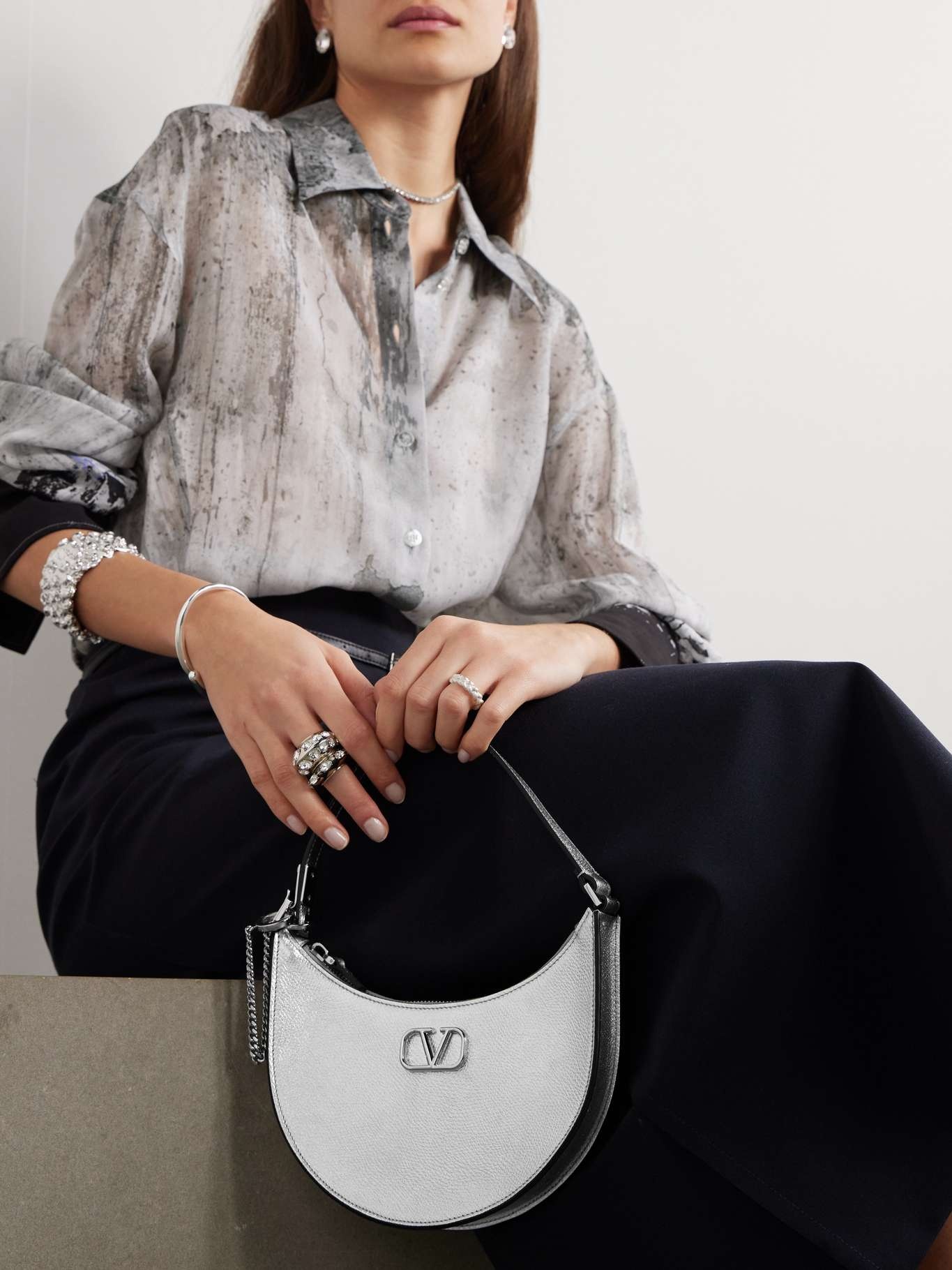 VLOGO mini metallic textured-leather shoulder bag - 2