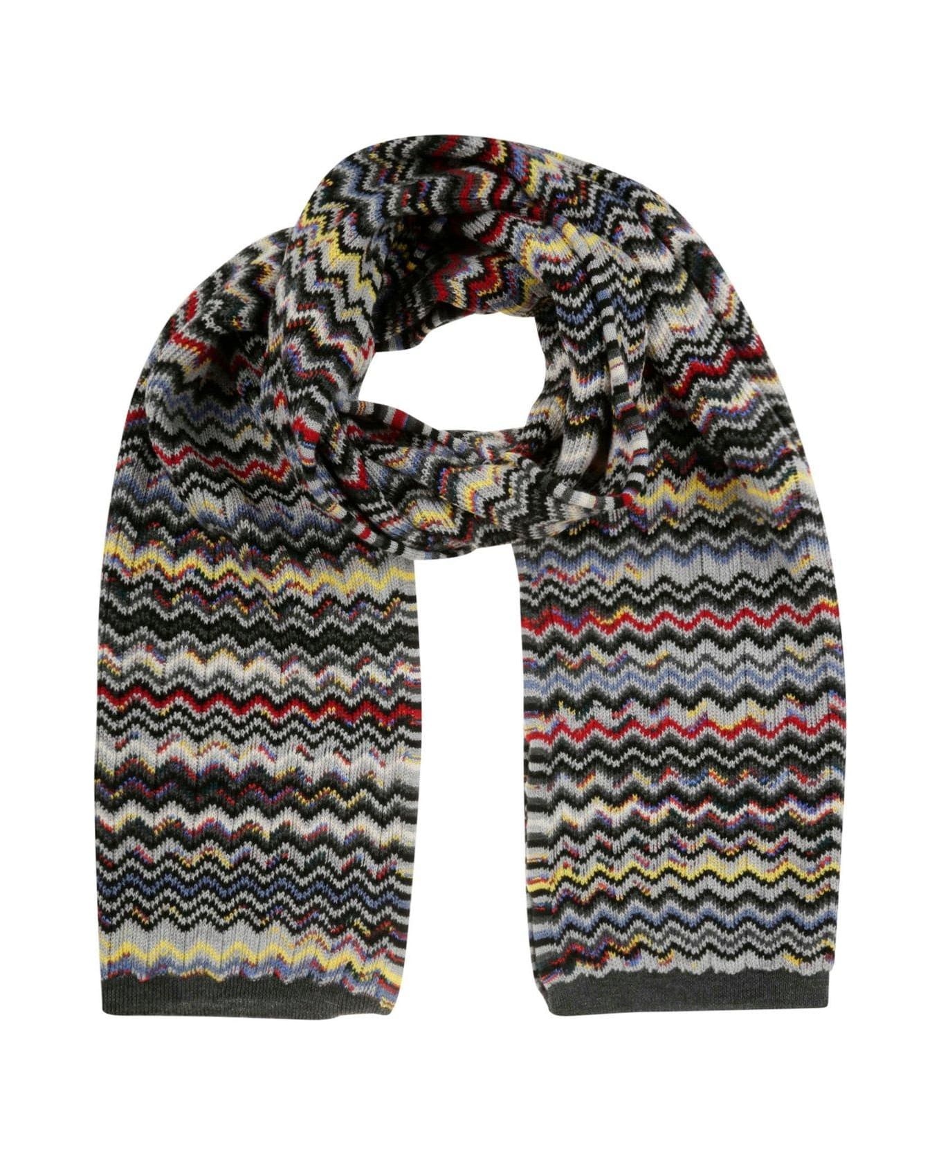 Chevron-knitted Wraparound Scarf - 1