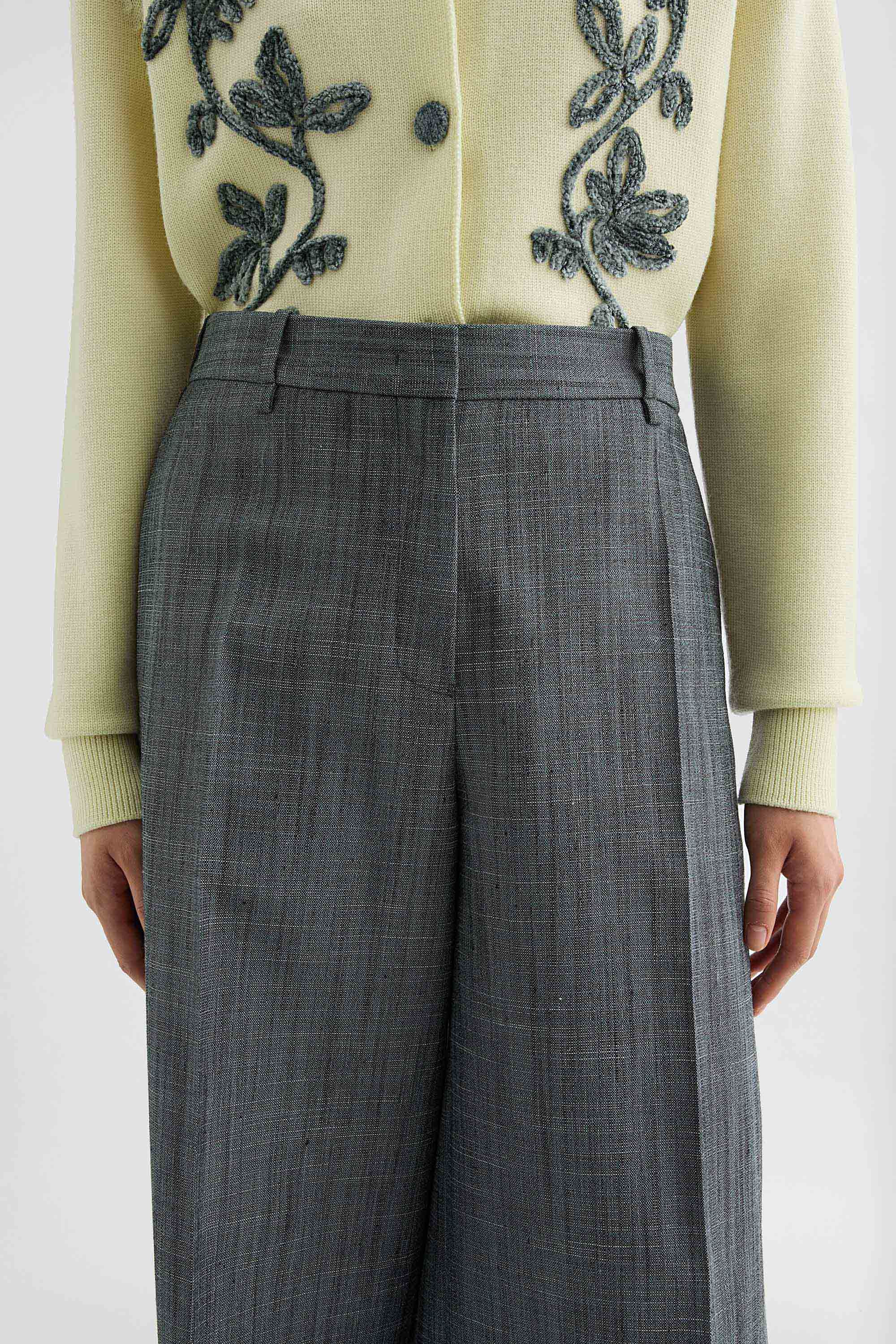 Wool Flamé Shorts - 4