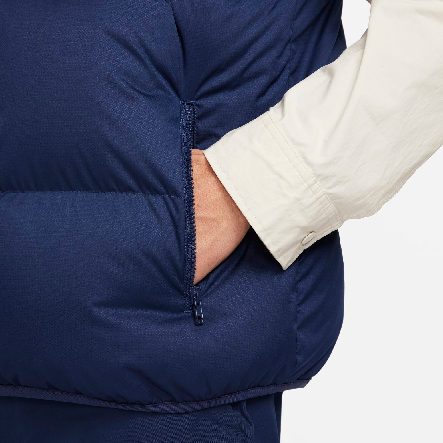 Nike Sportswear Club PrimaLoft Vest 'Navy' FB7373-410 - 4