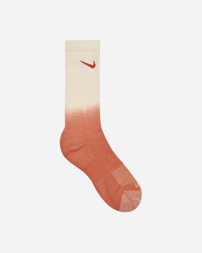 Nike Everyday Plus Cushioned Crew Socks Red / Cream outlook
