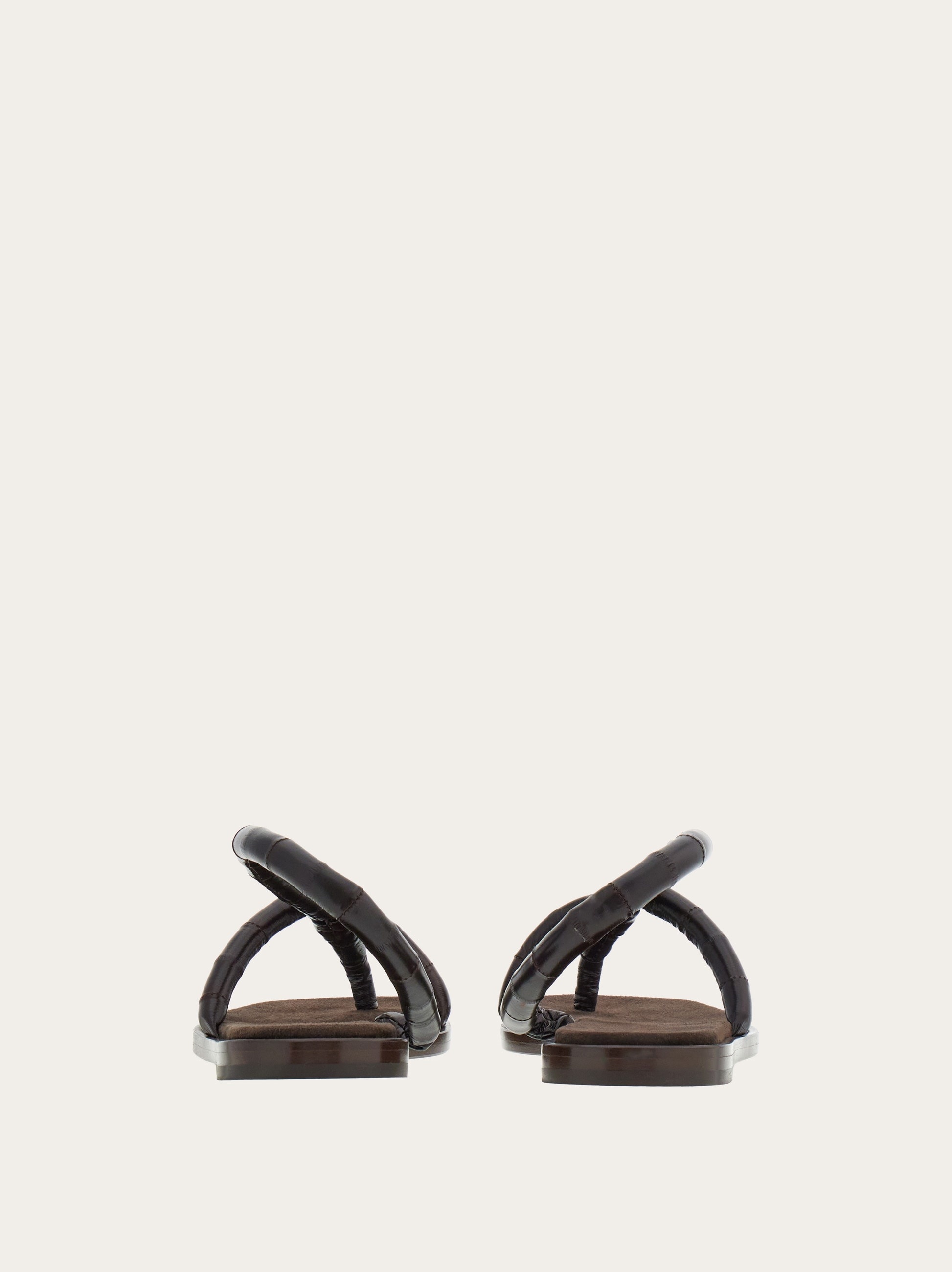 Flat strappy sandal - 4