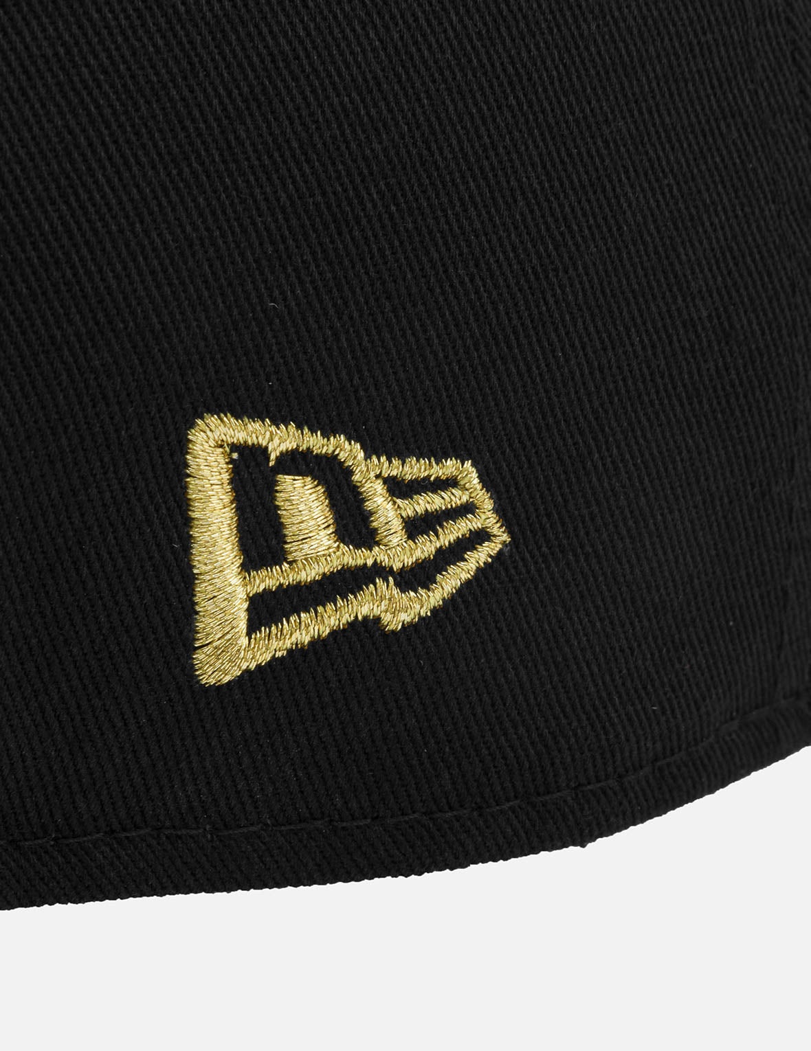 Evisu x New Era 2025 Limited Edition Year of the Snake Brocade Seagull Embroidery Cap - 8