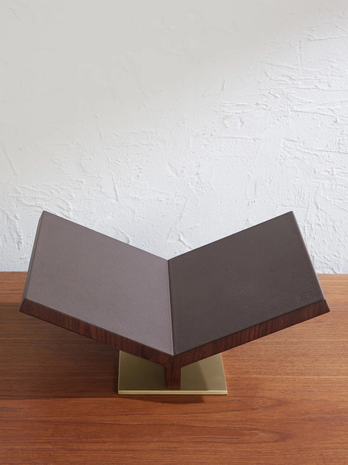 Collector Classic Leather and Wood Bookstand - 1