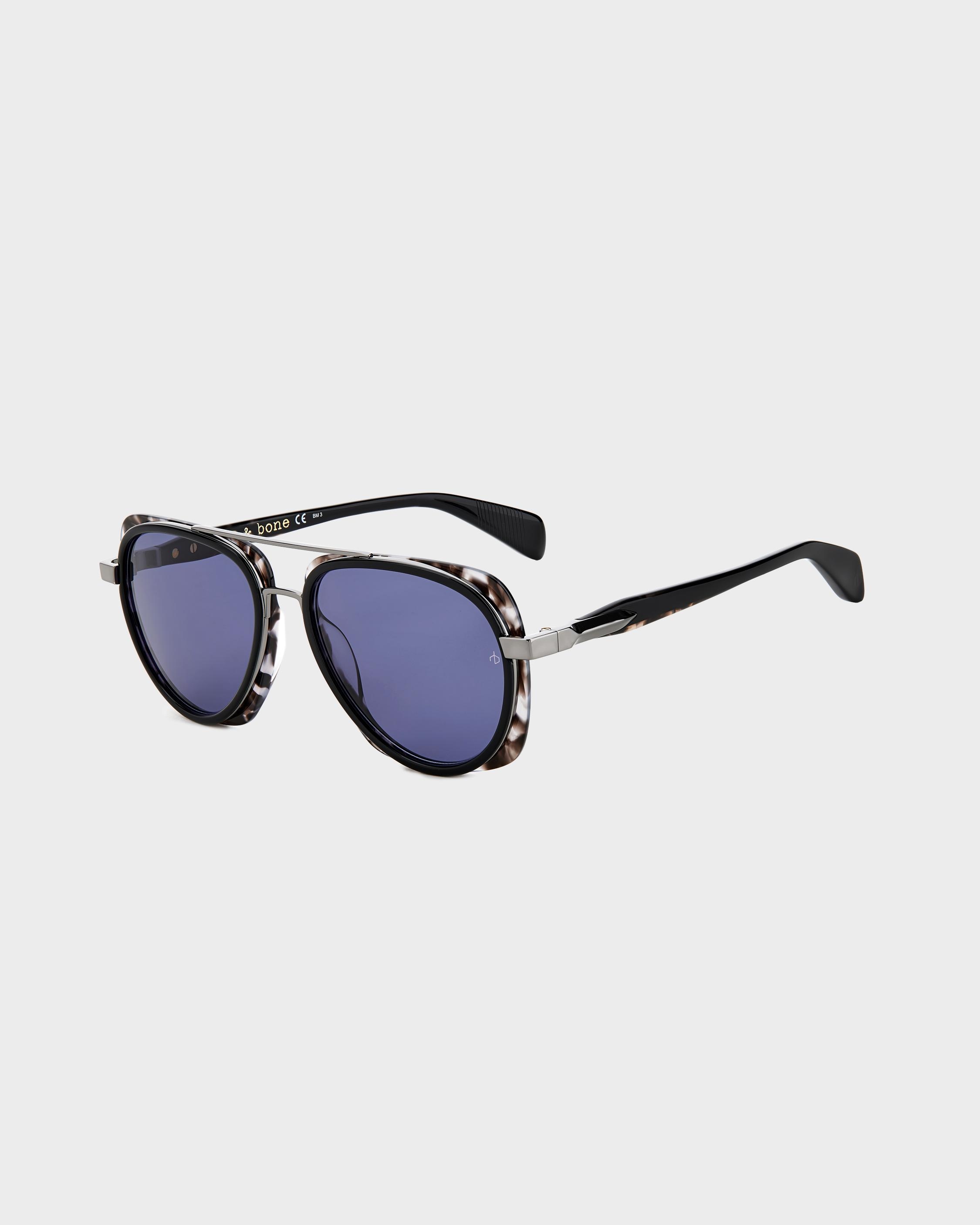 Daven
Aviator Sunglasses - 1