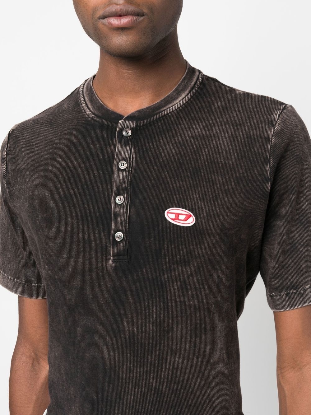 acid-washed shortsleeved henley shirt - 5