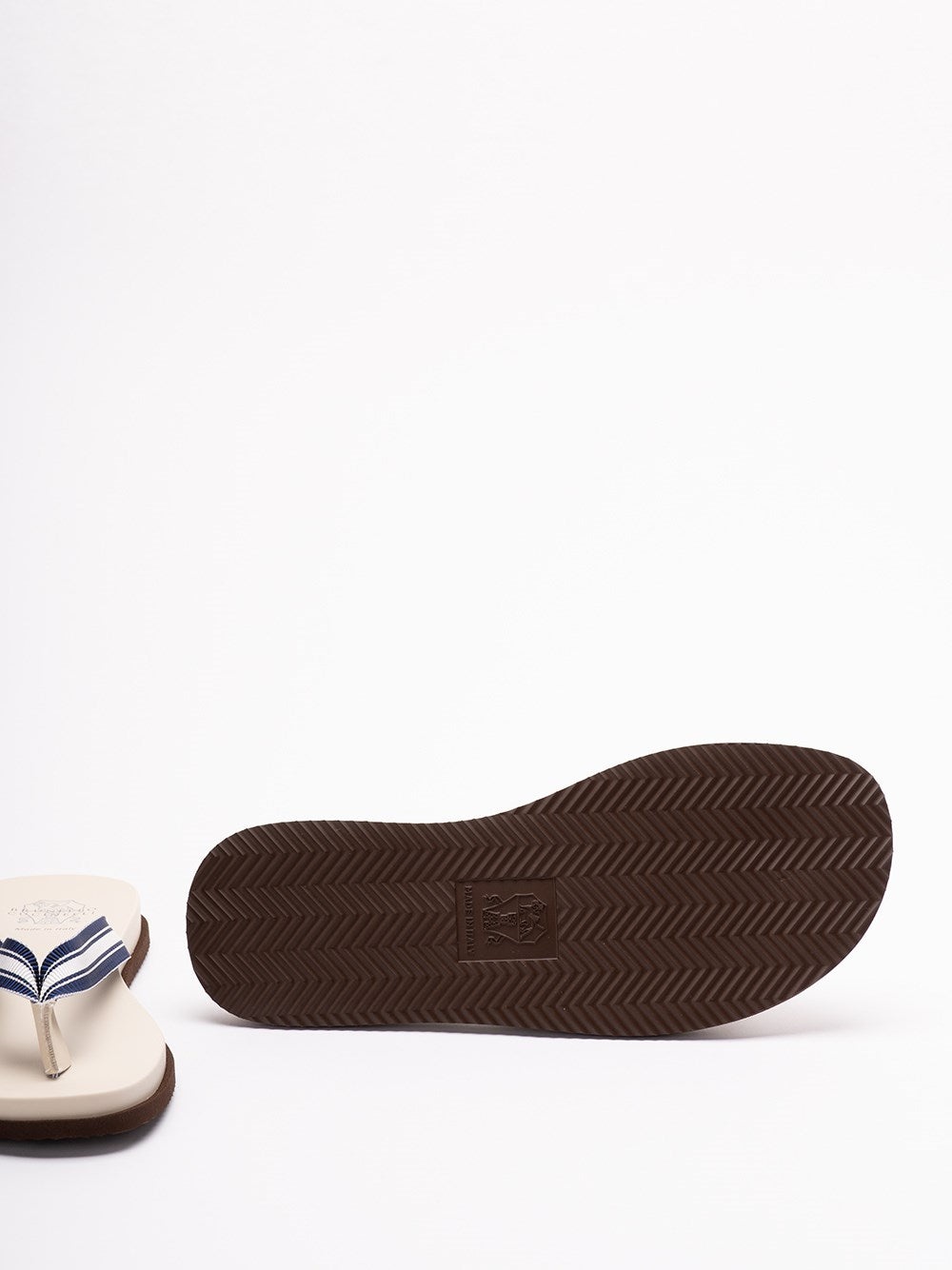Brunello Cucinelli Brunello Cucinelli Men Flip Flops  display picture 3