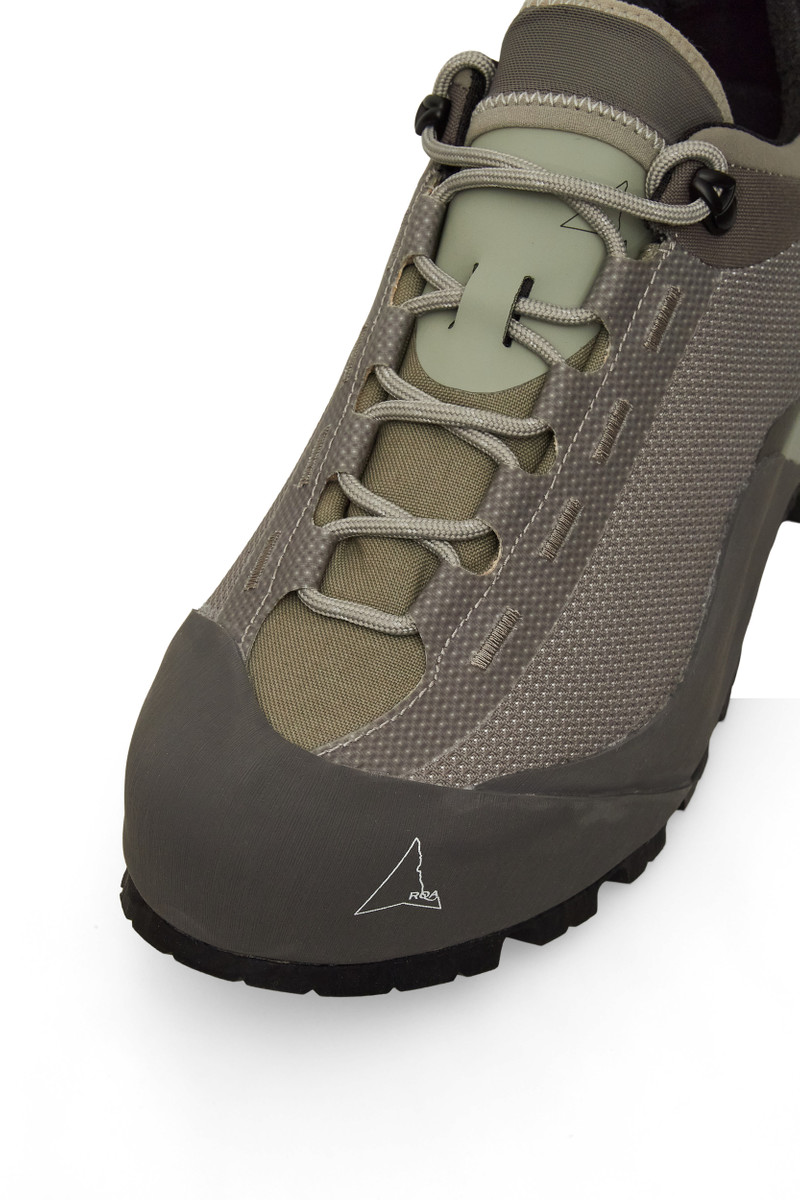 Hida Low 6