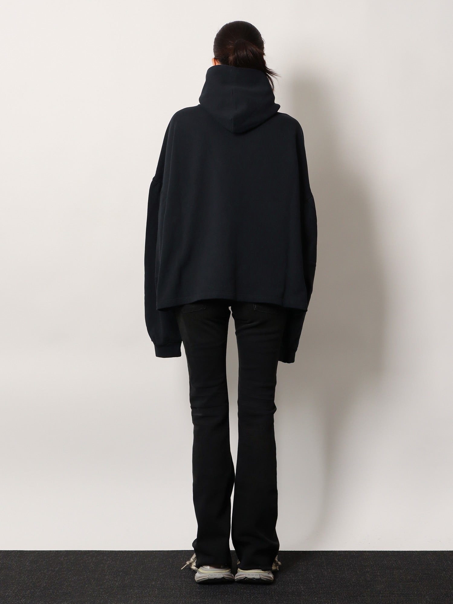 Balenciaga Women Cropped Cotton Sweatshirt - 3