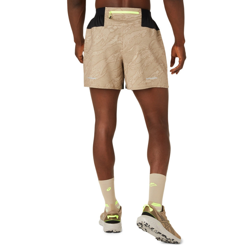 Asics FUJITRAIL ALL OVER PRINT 5IN SHORT outlook
