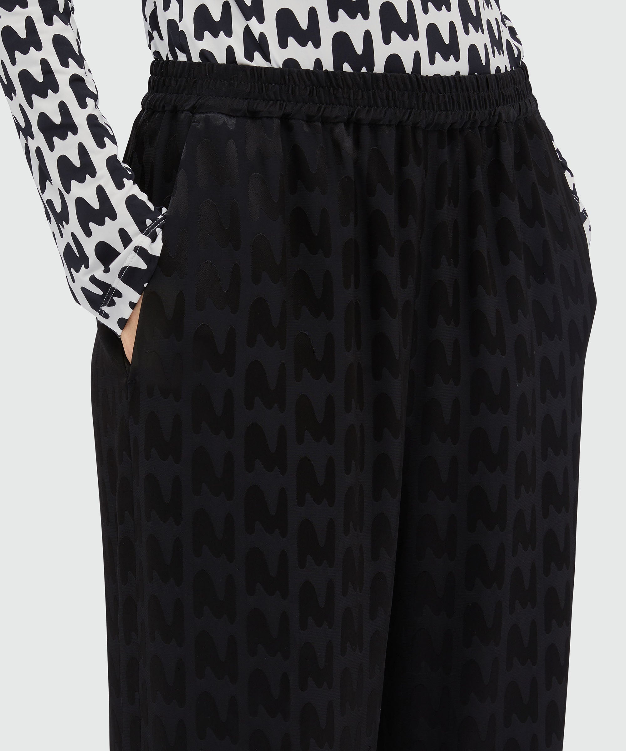 Straight pants with "TheMwave" motif - 5