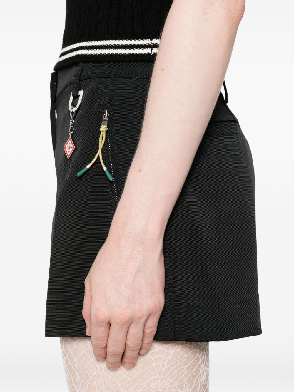 zip-pocket charm shorts - 5