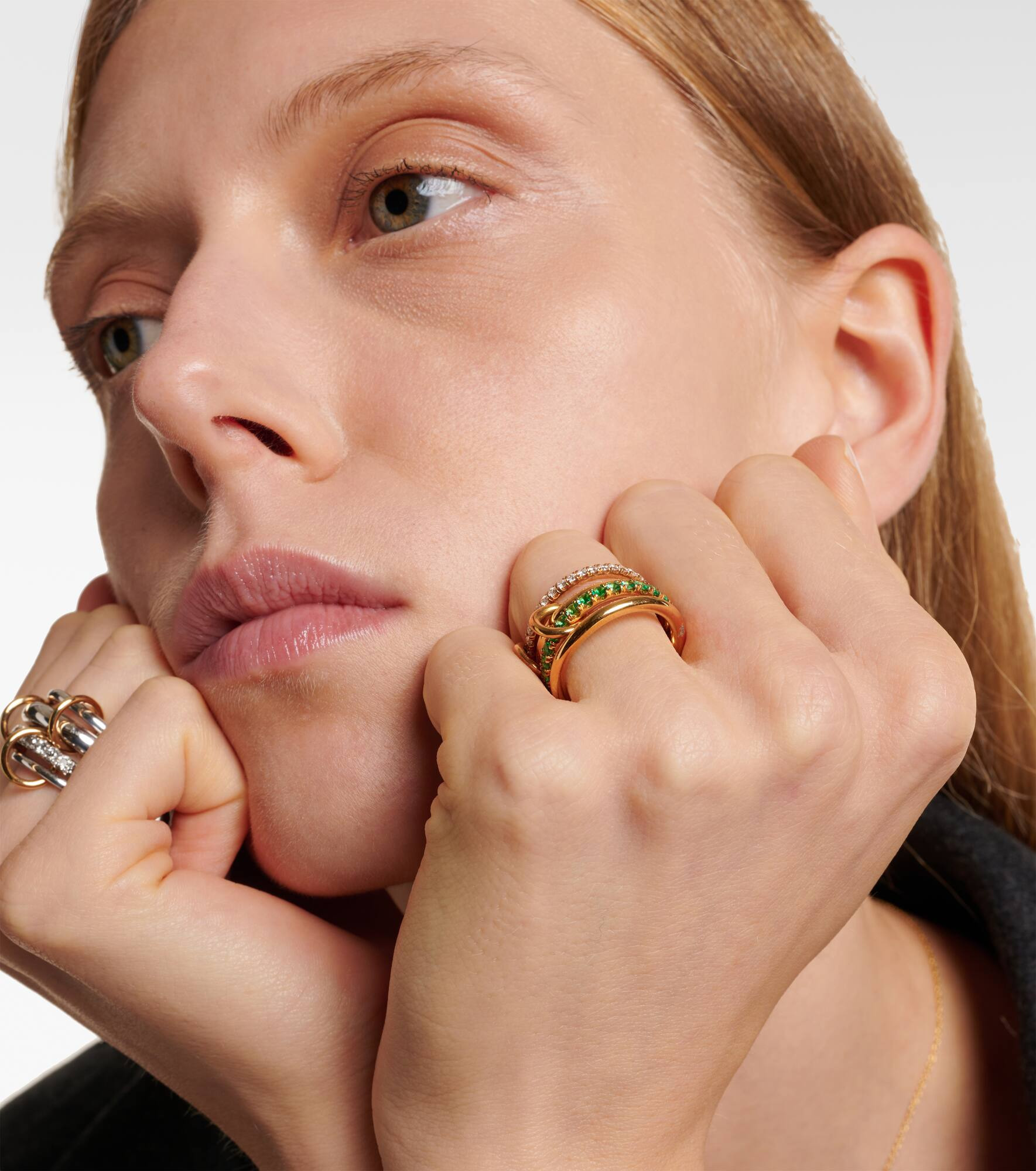 Halley set of four 18kt gold rings with emeralds and diamonds - 2