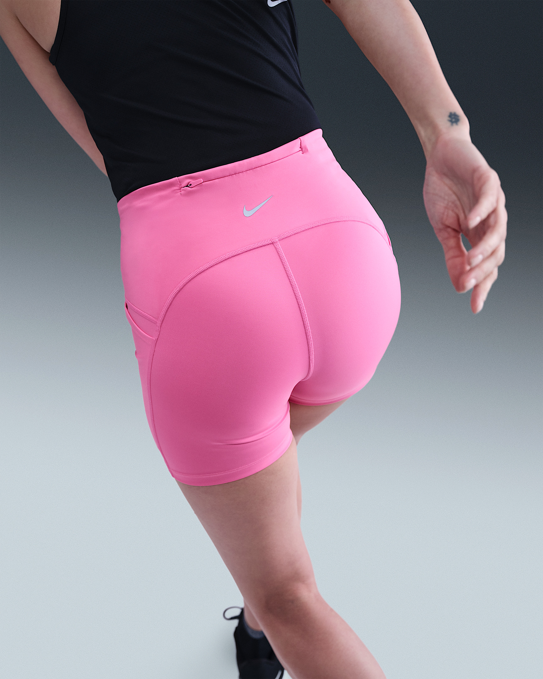 Nike Swift Women's High-Waisted 4" Tight Running Shorts with Pockets - 2