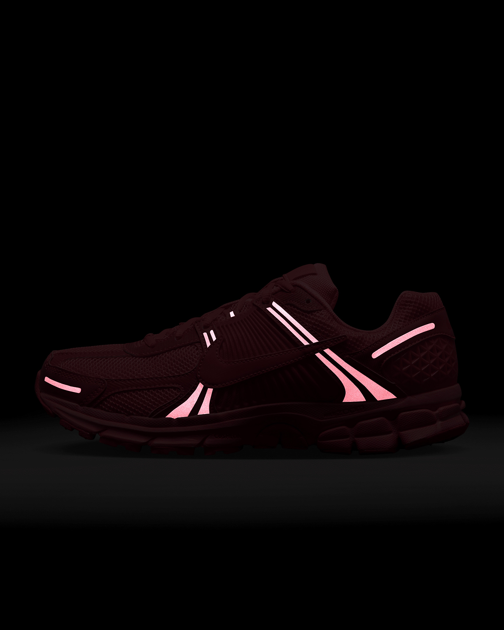 Nike Zoom Vomero 5 Men's Shoes - 11