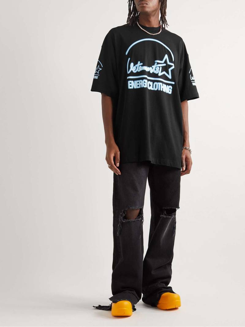 VETEMENTS Oversized Logo-Print Cotton-Jersey T-Shirt outlook