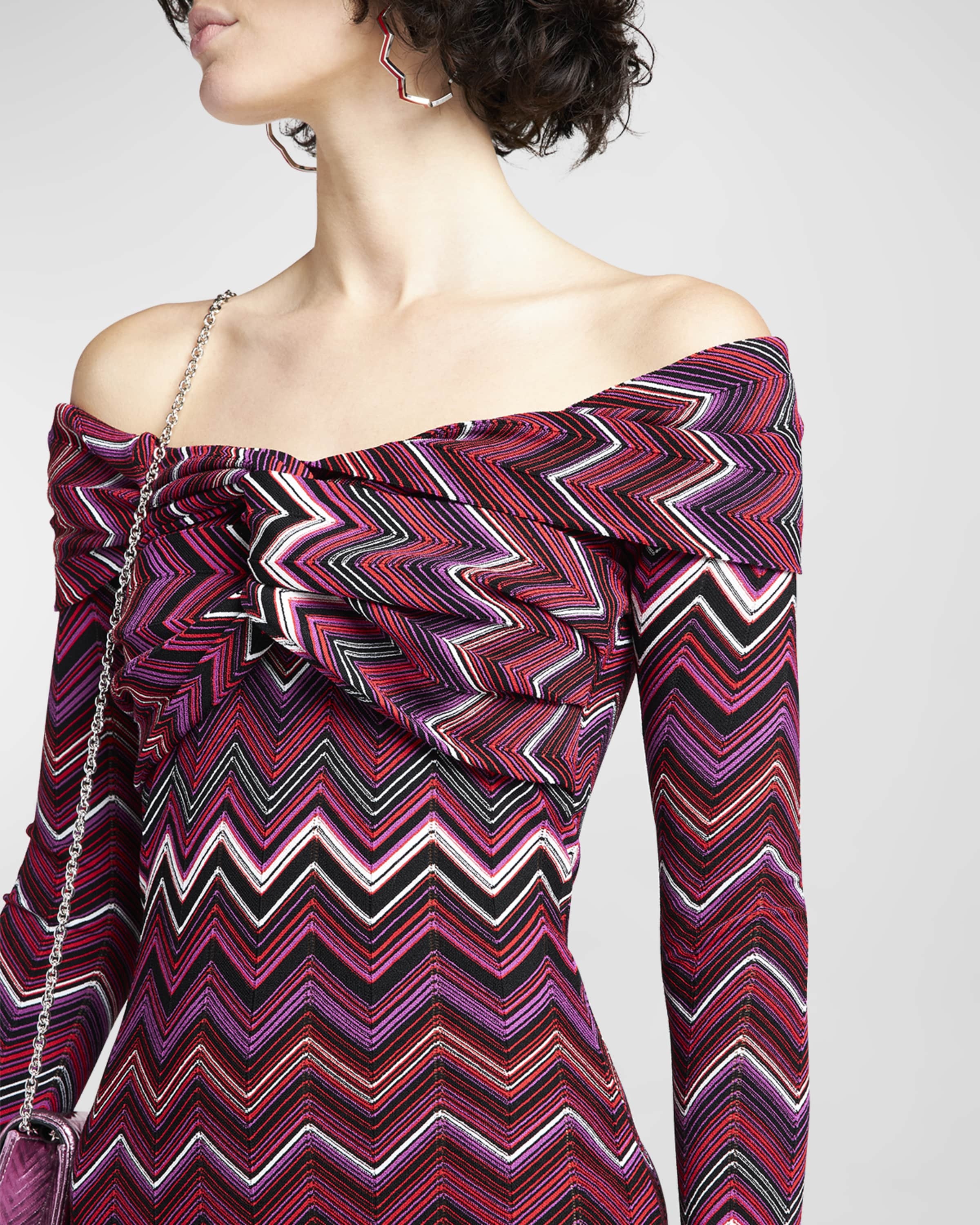 Chevron Twisted Off-The-Shoulder Long-Sleeve Mini Dress - 5