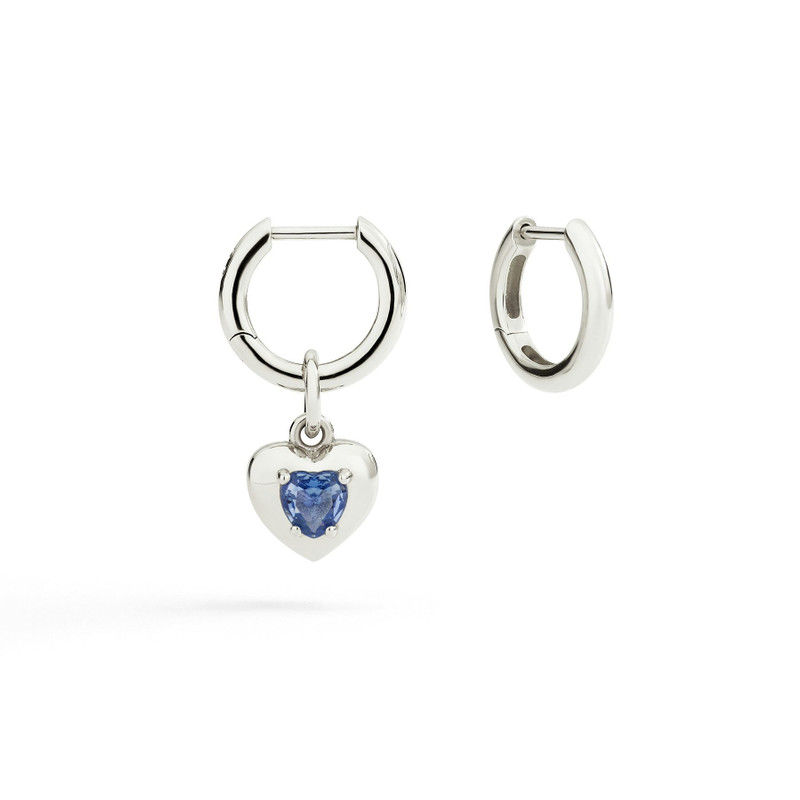 DoDo STERLING SILVER HEART CHARM & SYNTHETIC SAPPHIRE outlook