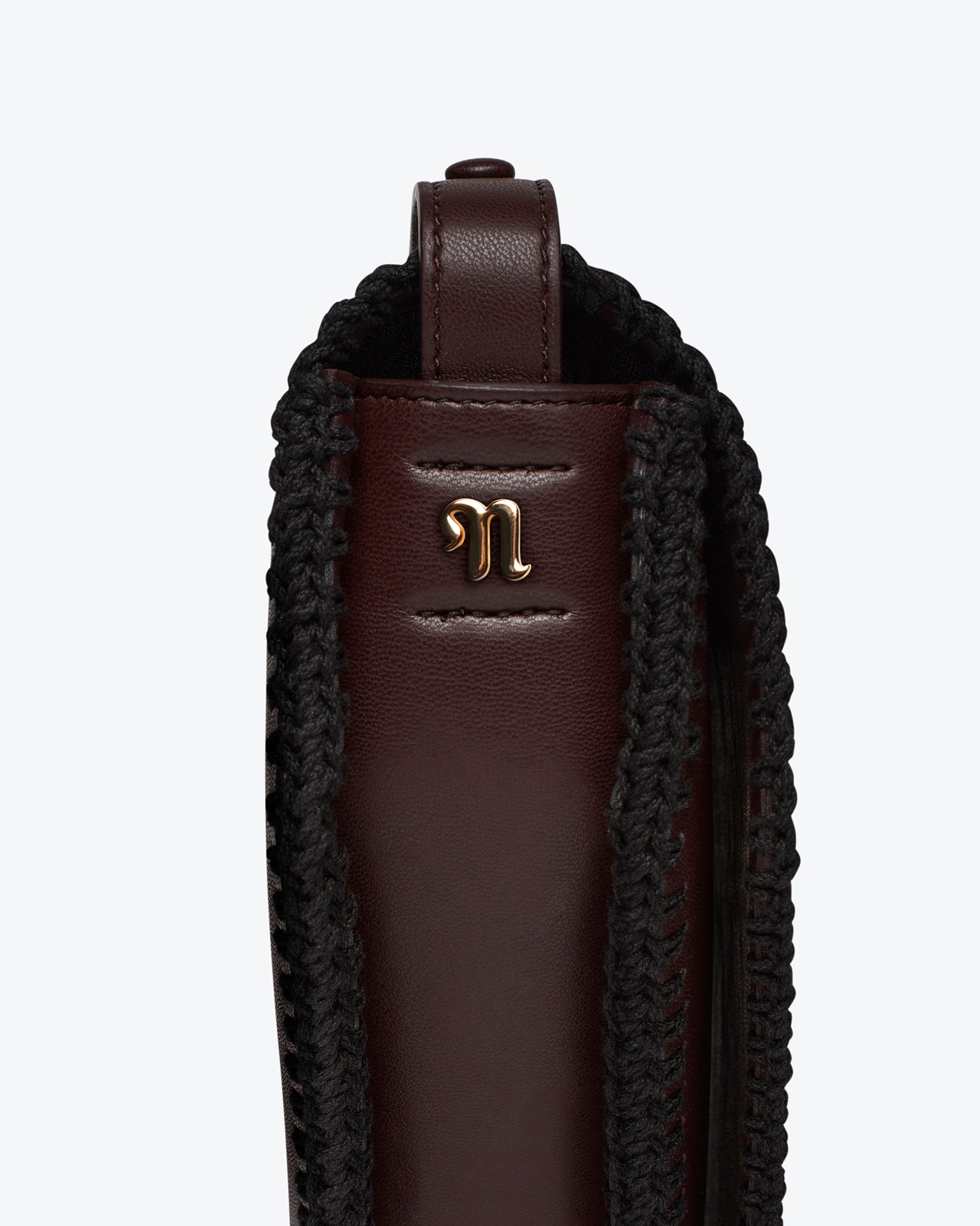 THE TRIANGLE BAG MEDIUM - Alt-nappa shoulder bag - Coffee bean/black - 5