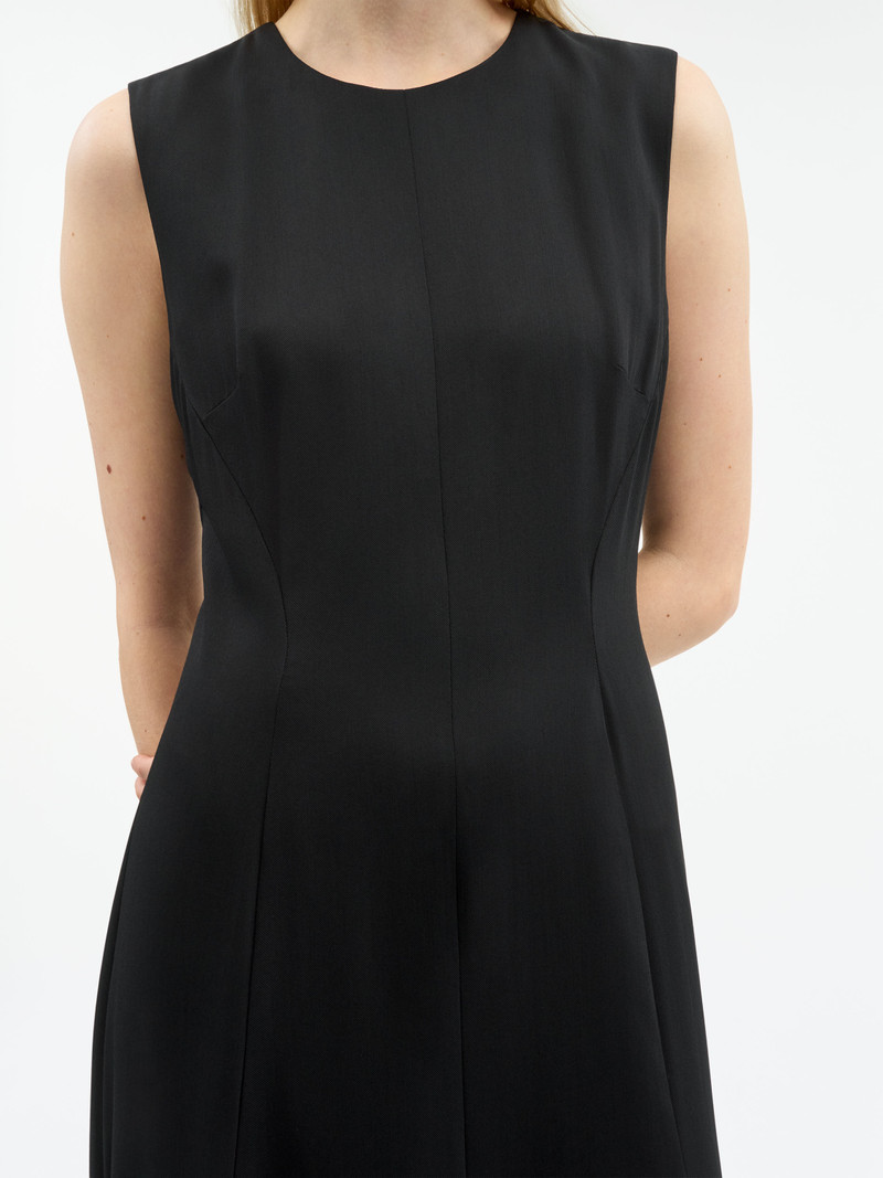 Asta Sculptural Wool Dress 4