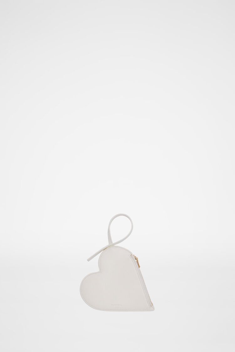 Pouch 1