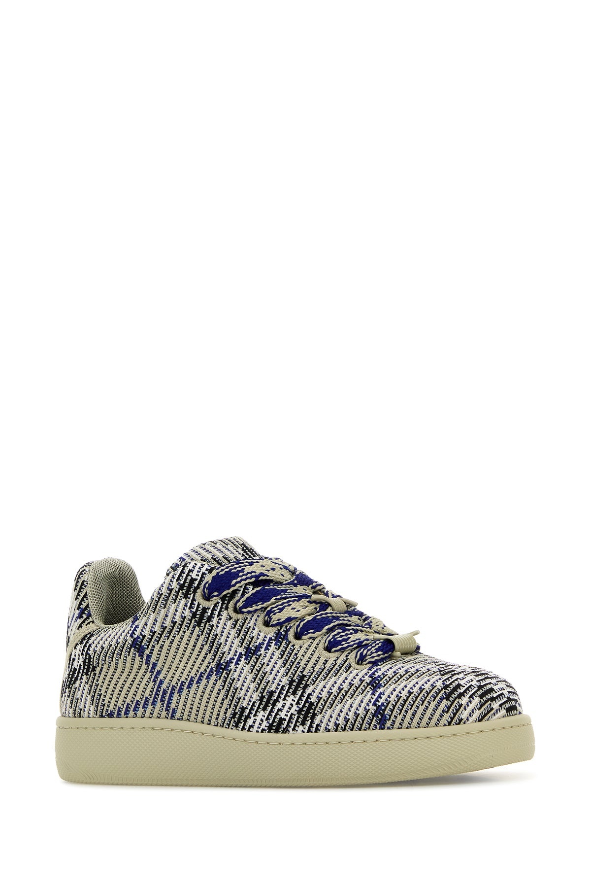 【関税&送料込】Burberry Embroidered Fabric Box Sneakers Burberry Embroidered fabric Box sneakers | gebnegozionline