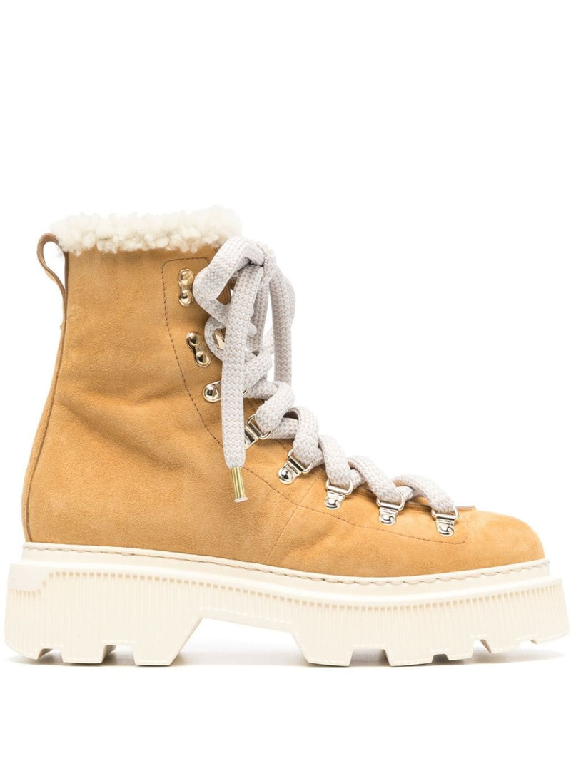 Houring suede boots 1