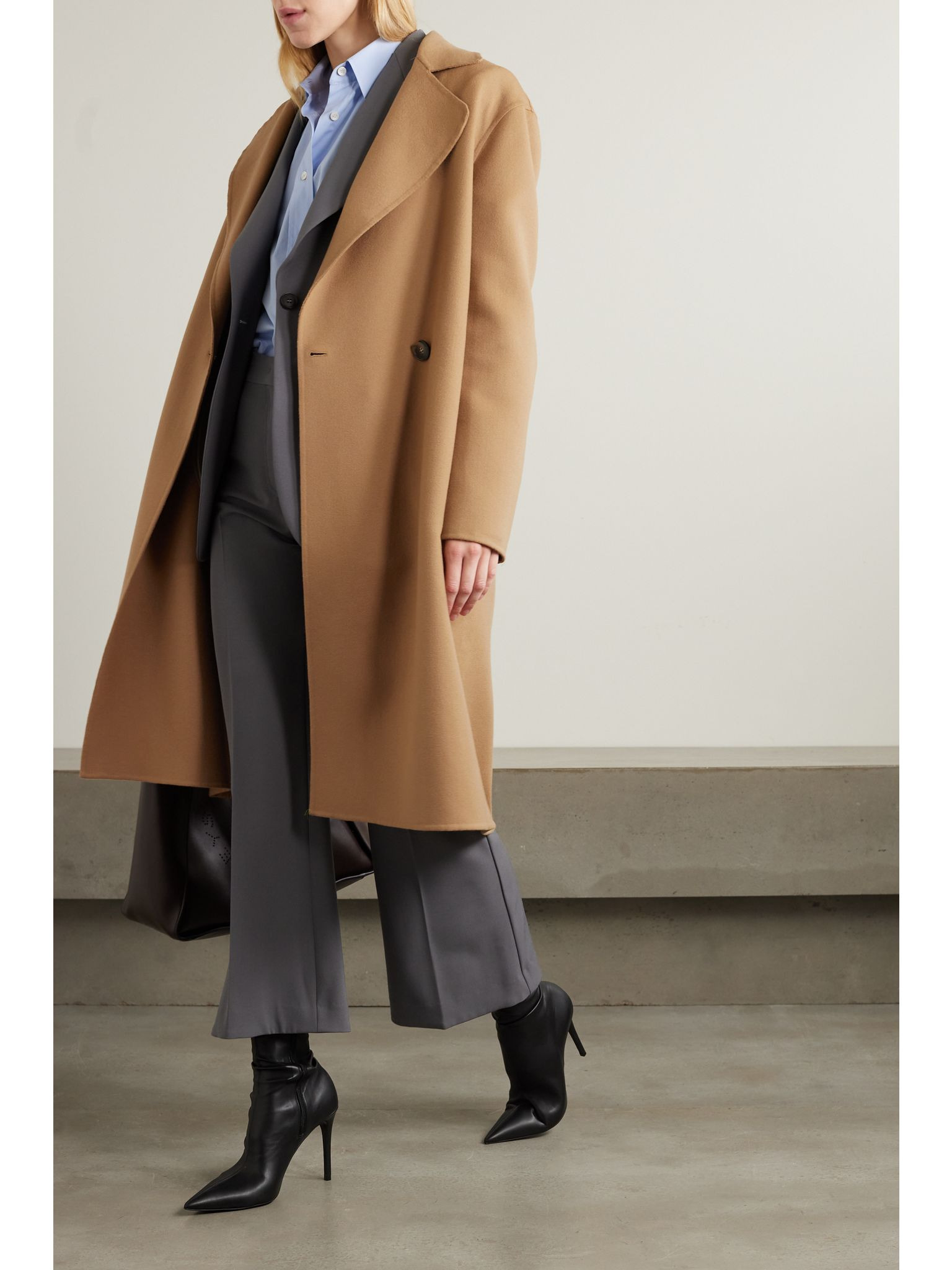 Iconic double-breasted wool coat Camel - 2