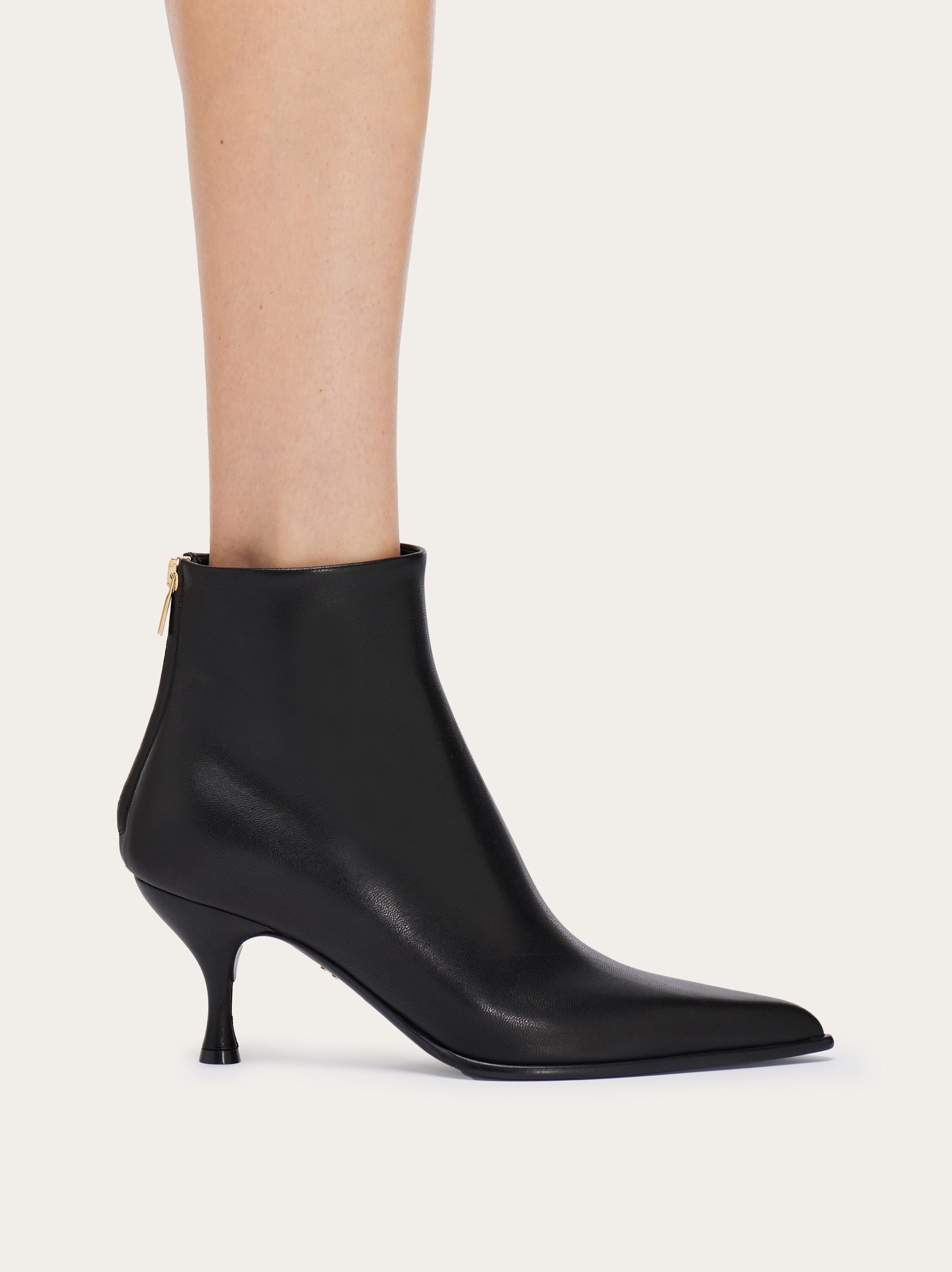 Pointed ankle boot - 3