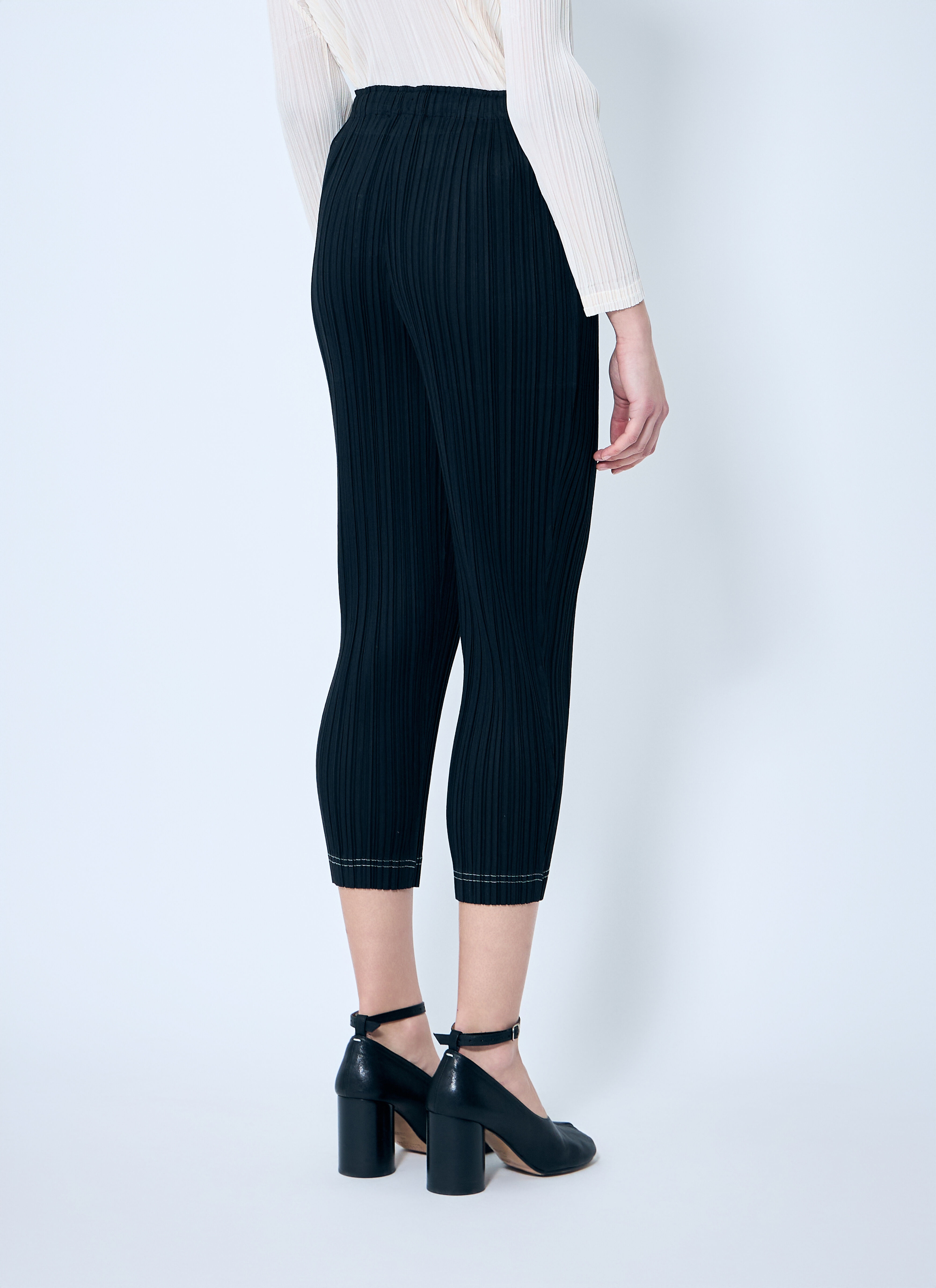 Pleated Cropped Pants - 4