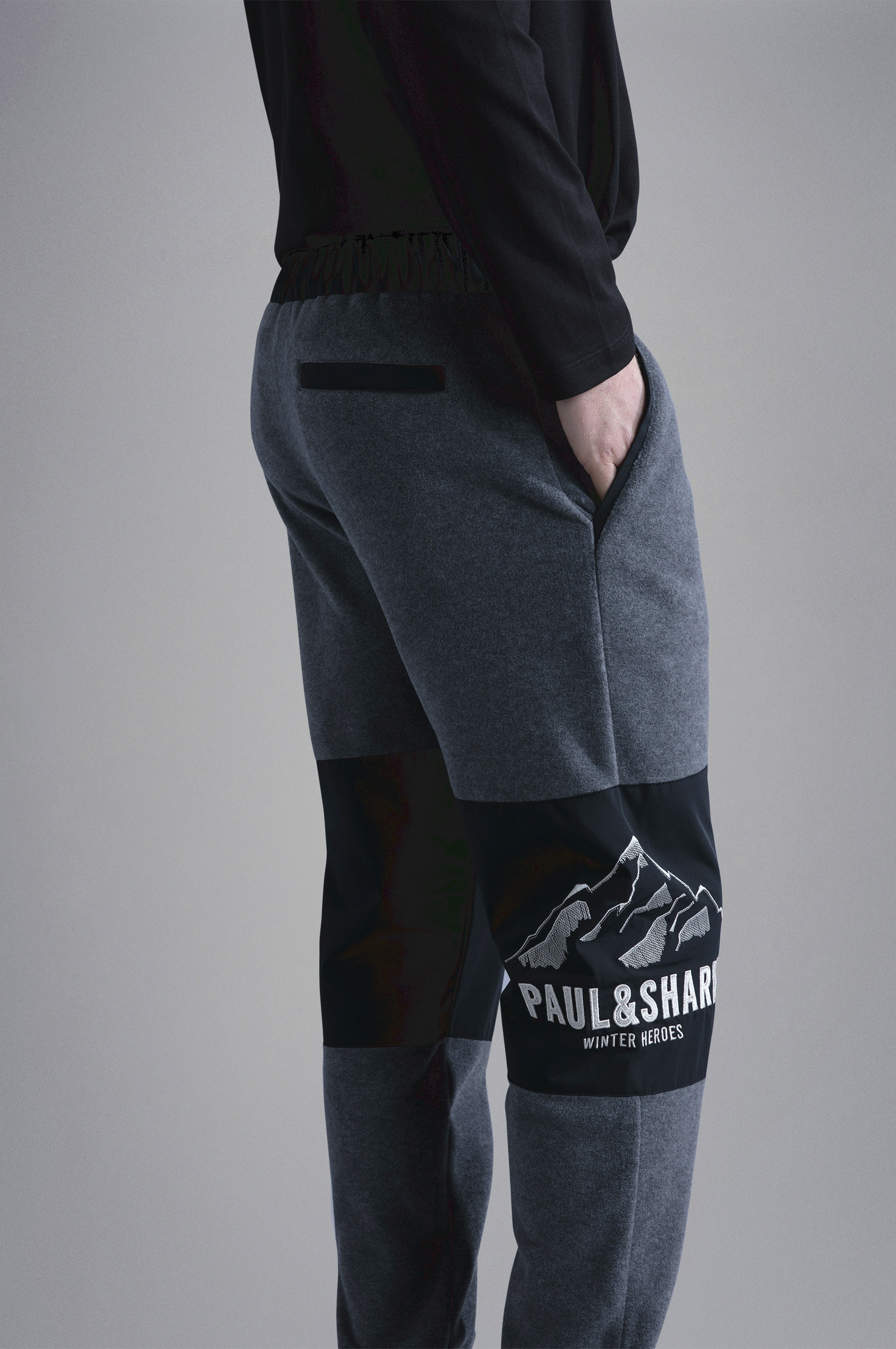 FLEECE TRACKPANTS WITH WINTER HEROES EMBROIDERY - 4