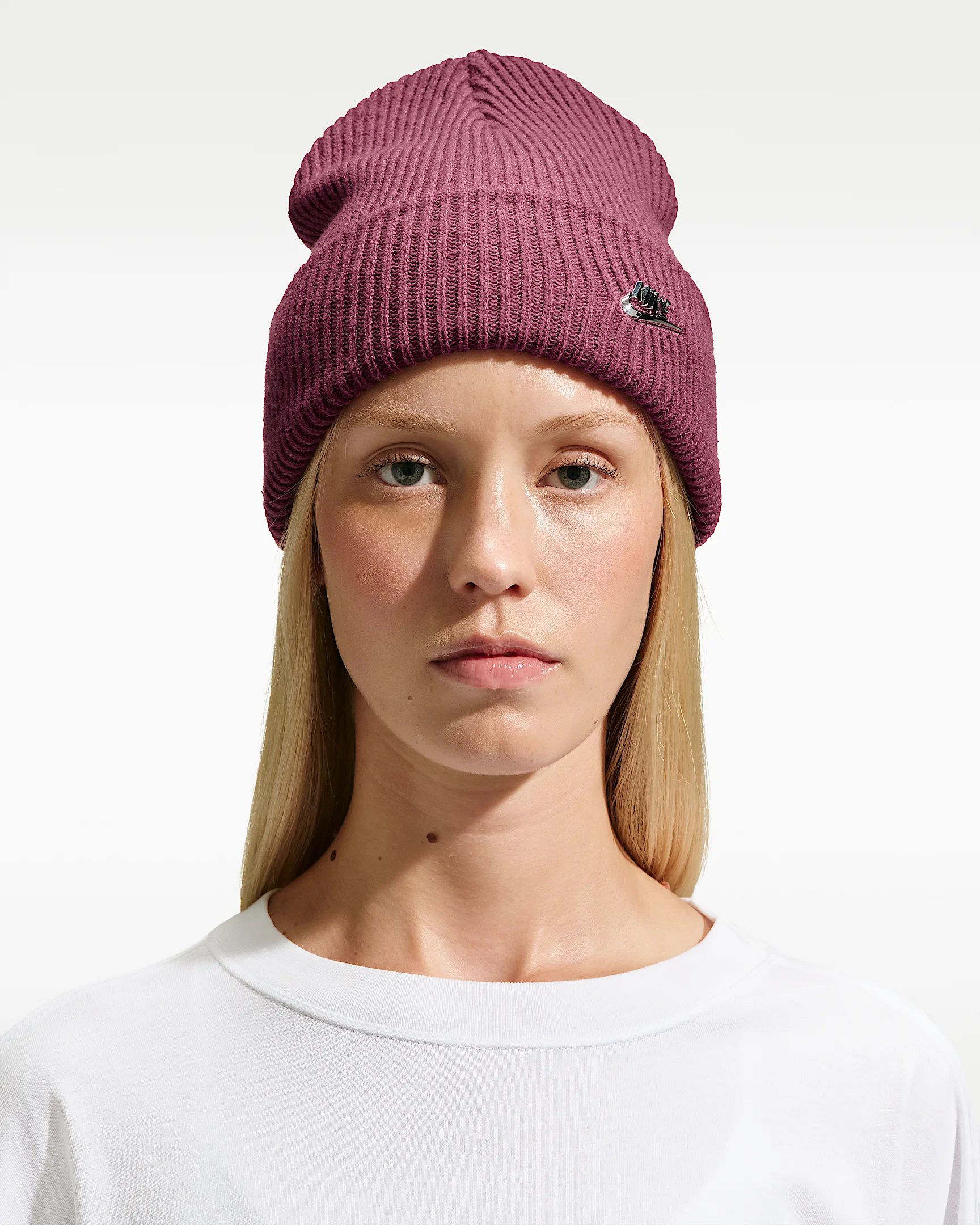 Nike Peak Tall-Cuff Metal Futura Beanie - 1