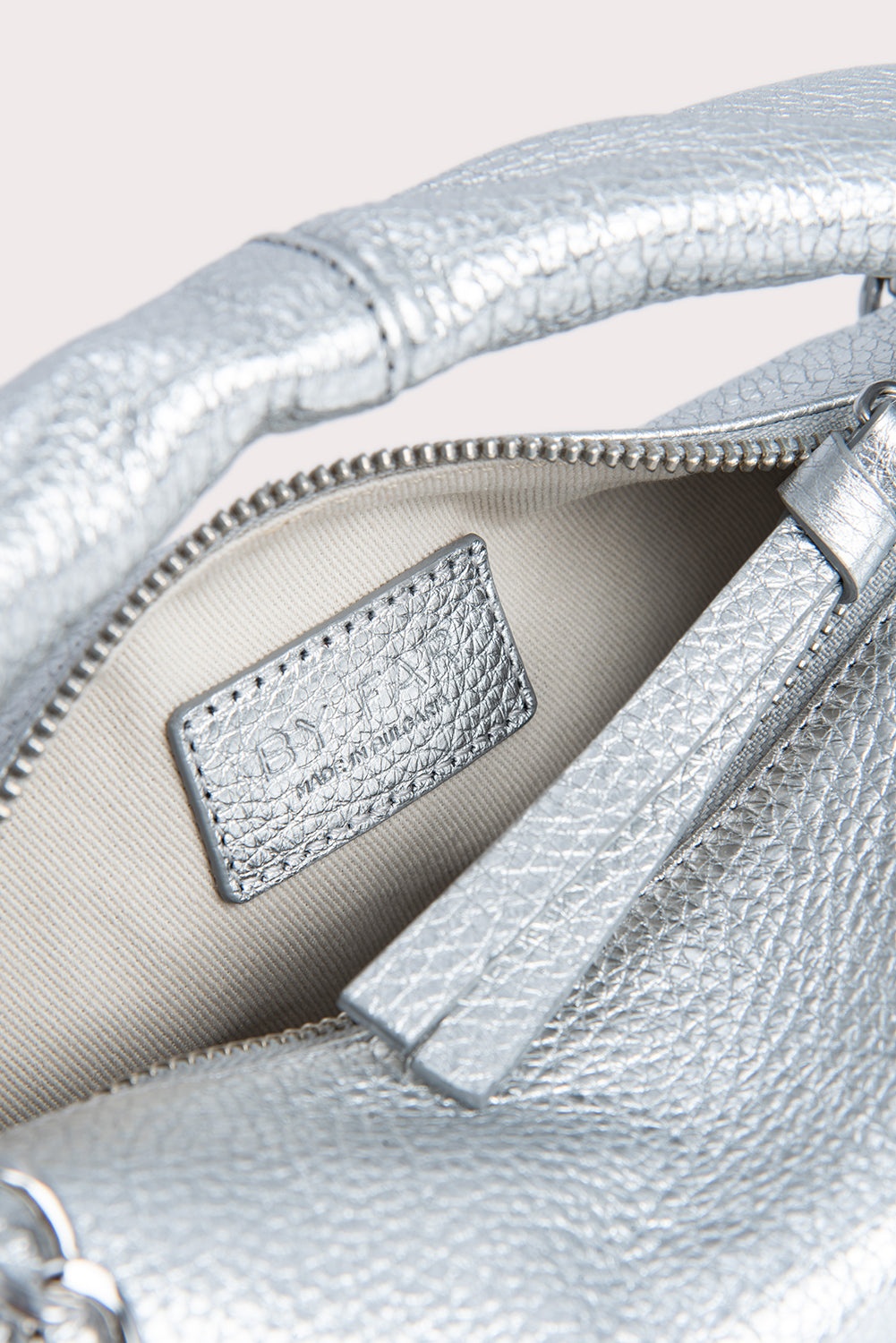 Baby Cush Silver Flat Grain Leather - 7