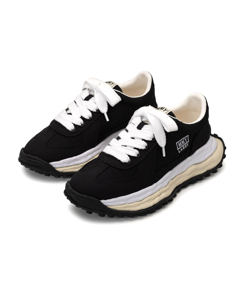 "LARRY" OG Sole Canvas Low-top Sneaker 16