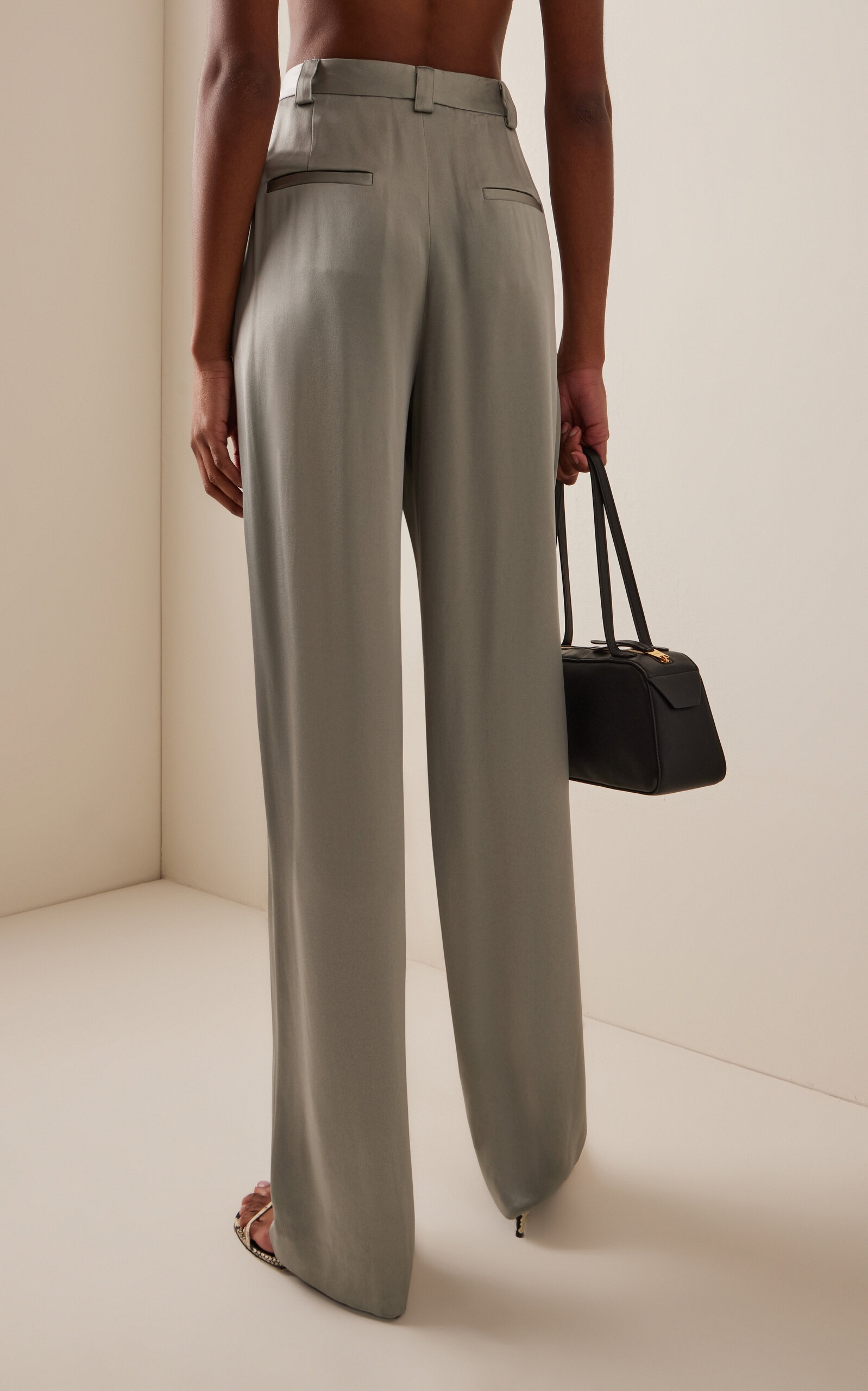 Pleated Satin Relaxed Pants blue - 4