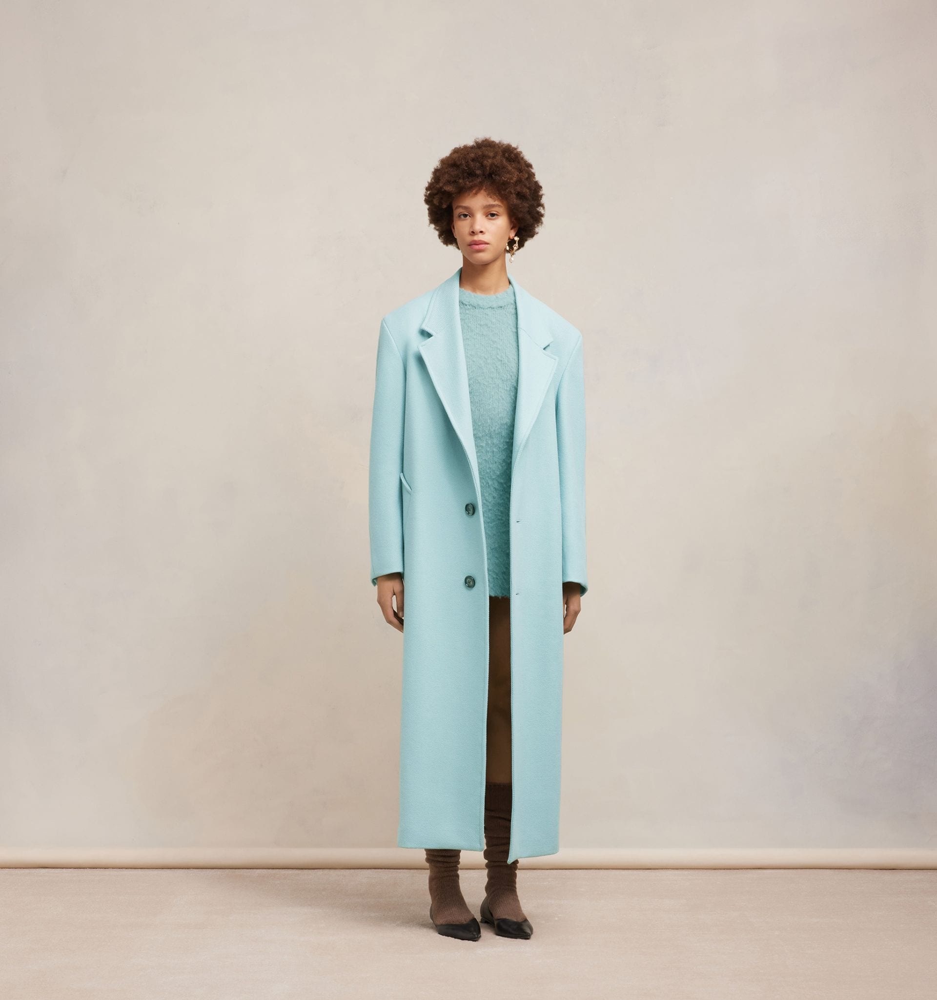 Three Buttons Oversized Coat - 3