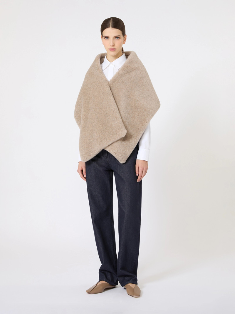 FIABE Alpaca and cashmere Teddy stole - MOSS GREEN 1