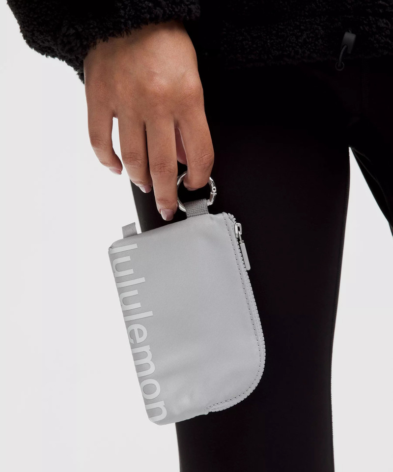 Clippable Card Pouch 4