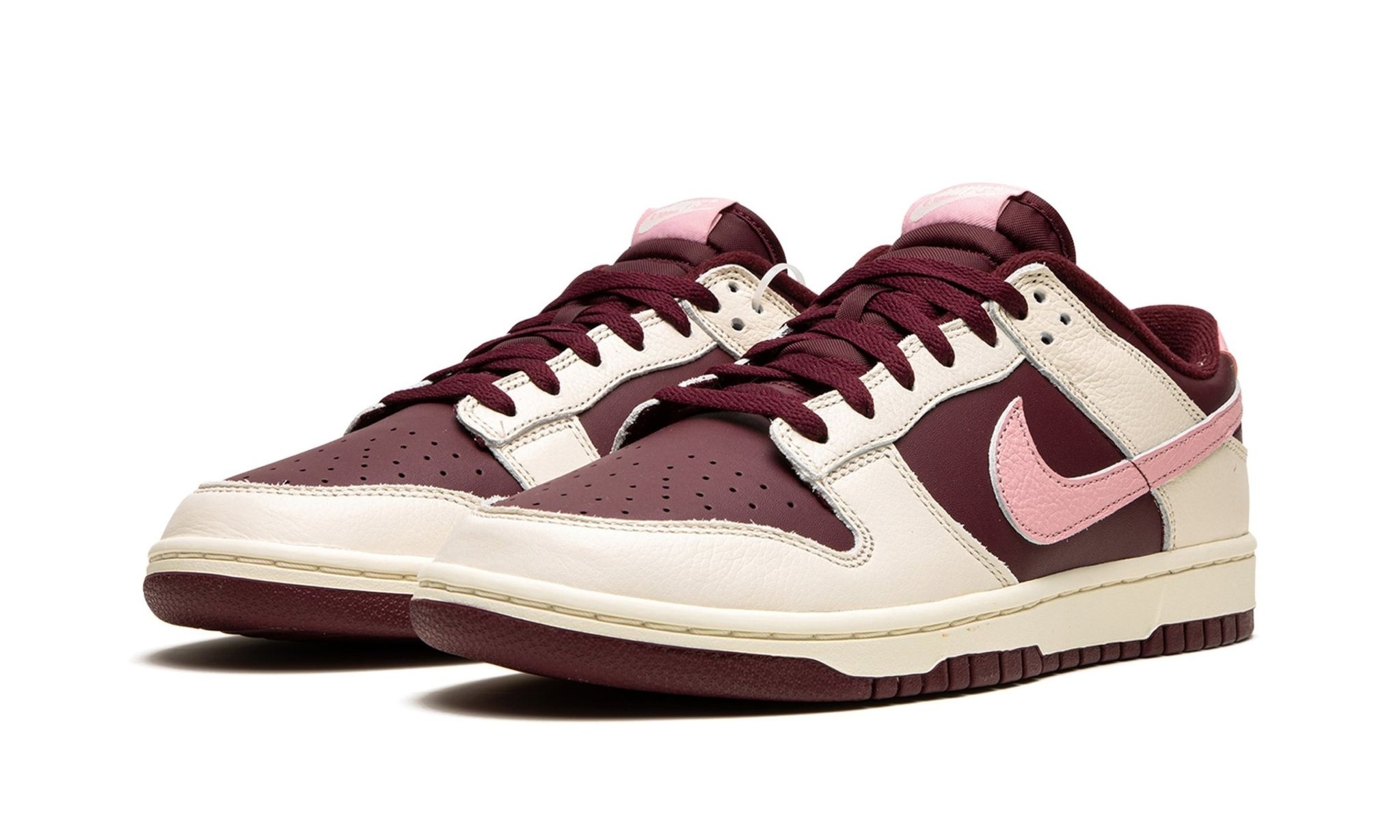 Dunk Low Retro PRM "Valentine's Day 2023" - 2