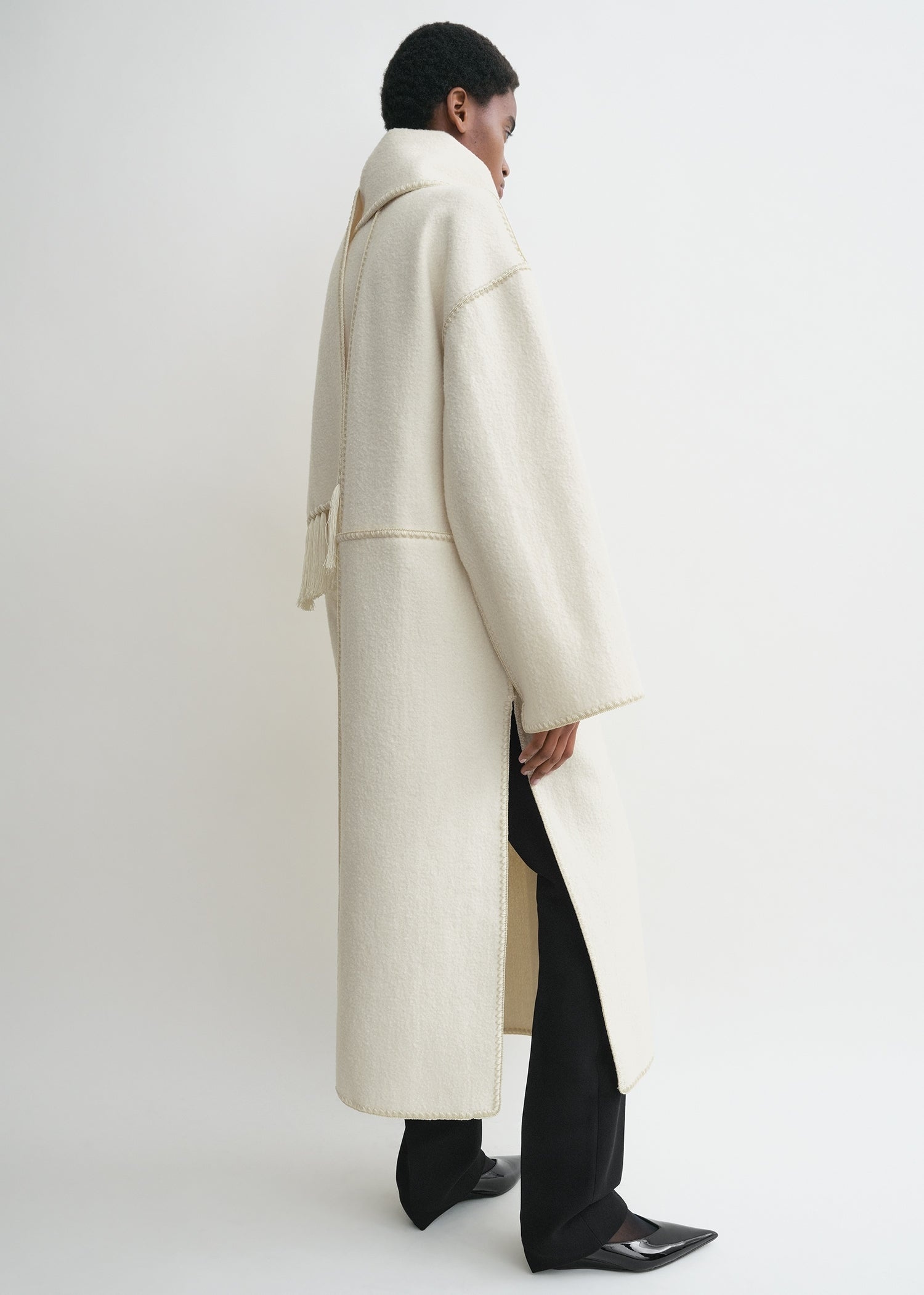 Embroidered scarf coat off white - 4