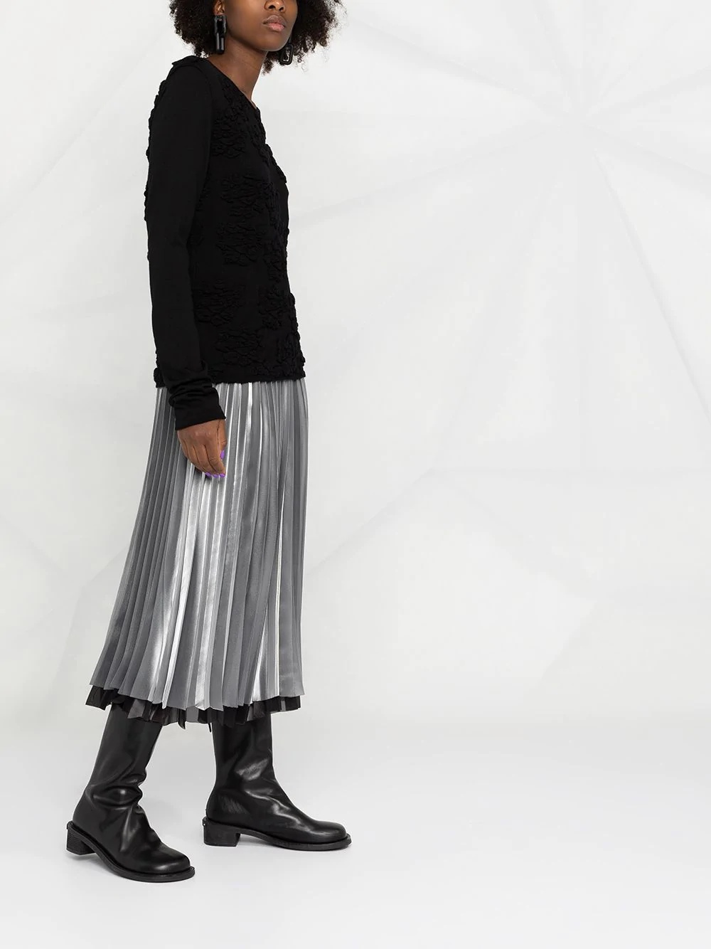 high-waisted pleated satin midi skirt  - 6