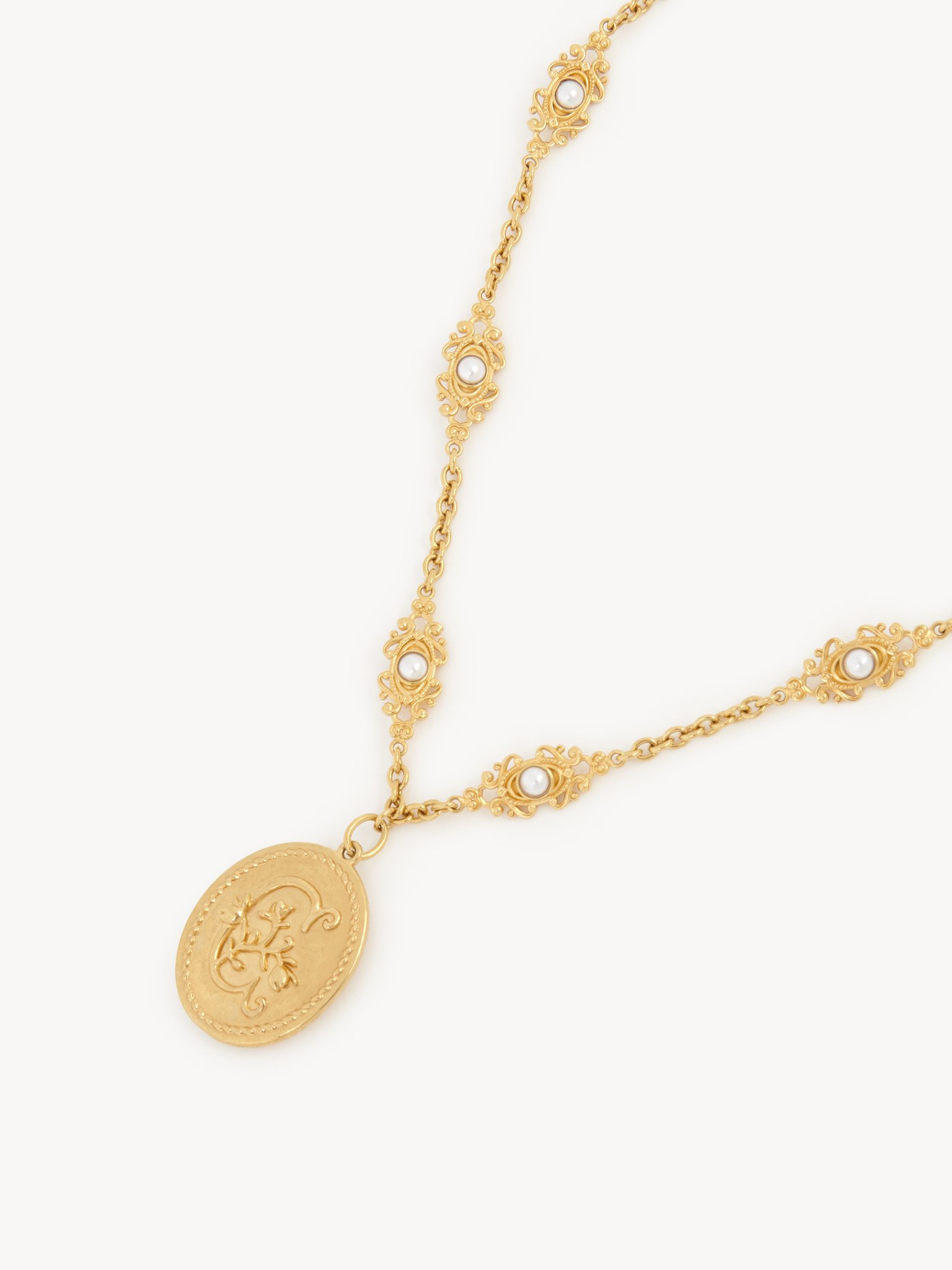 THE CHÂTEAU TREASURES NECKLACE - 3