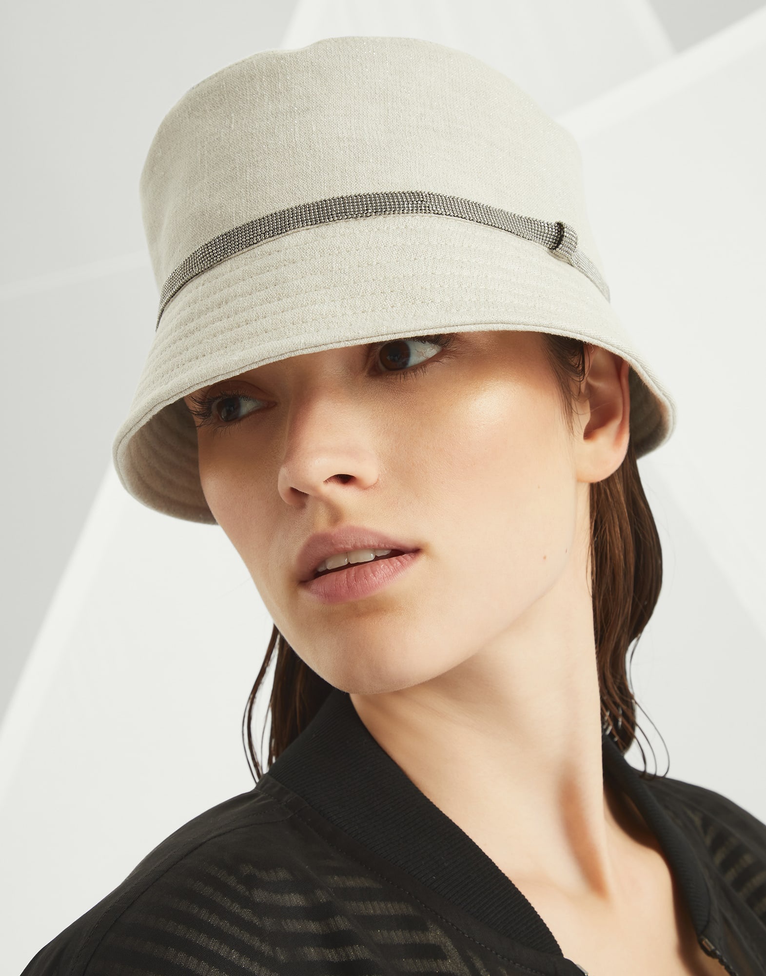 Linen sparkling canvas bucket hat with shiny band - 3