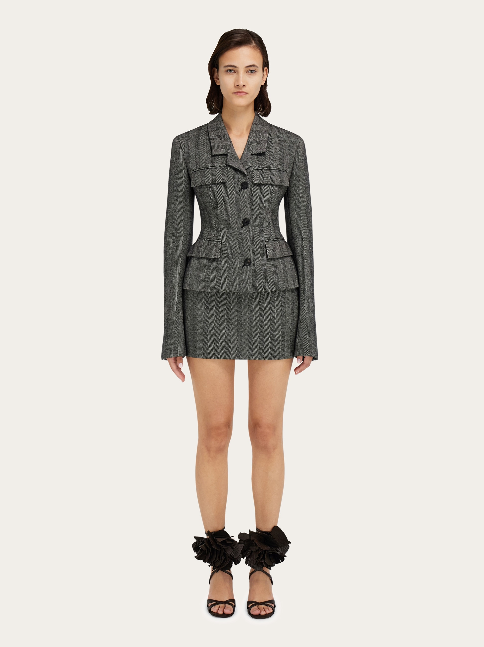 Low cut mini skirt - 6